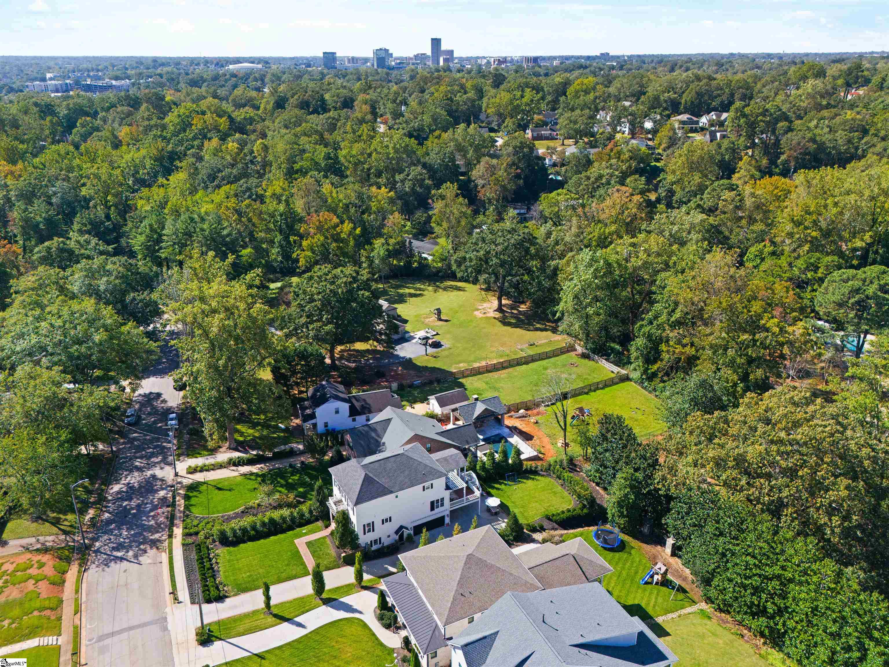 29 Westview Avenue Greenville, SC 29609