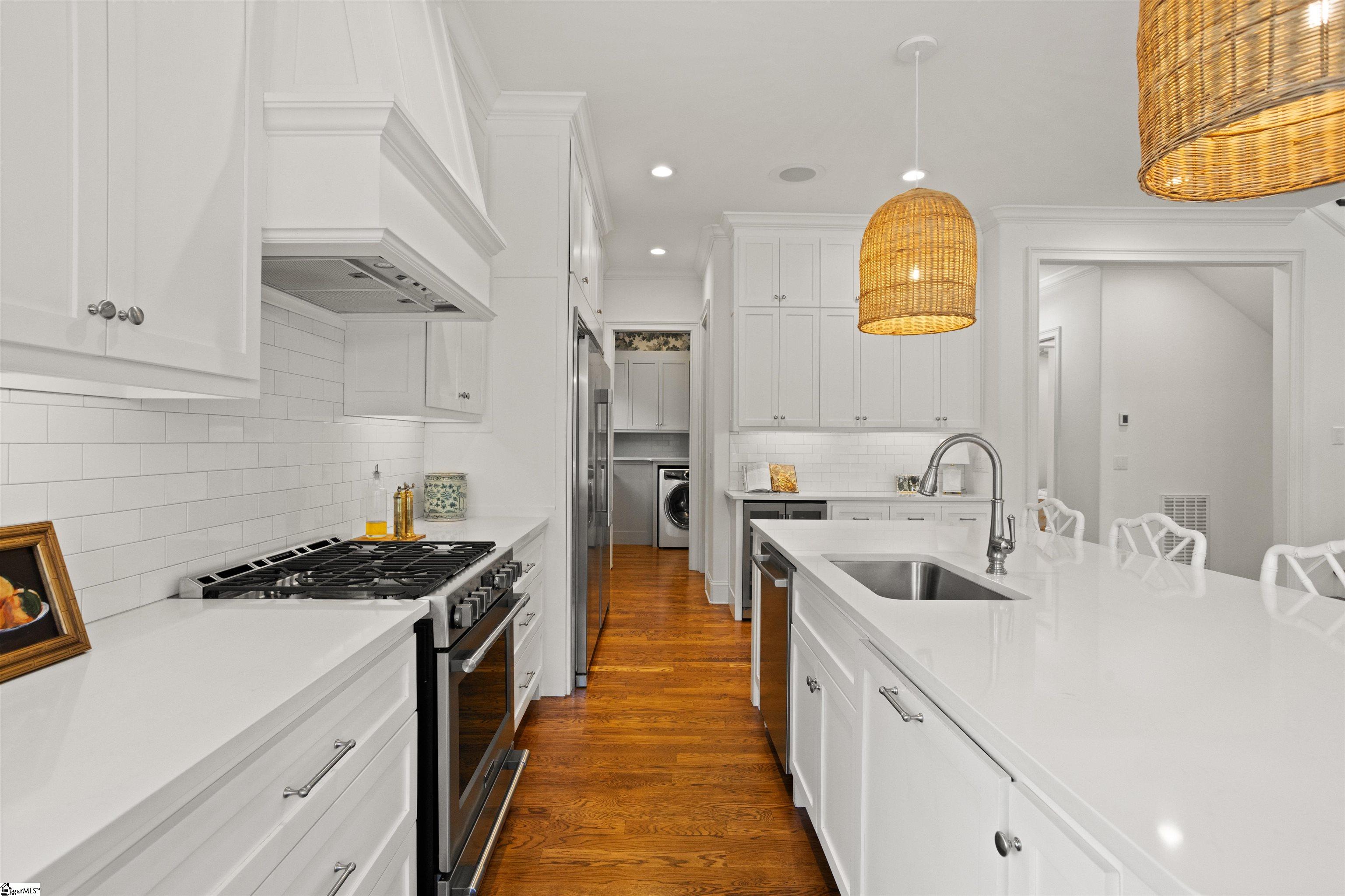 29 Westview Avenue Greenville, SC 29609