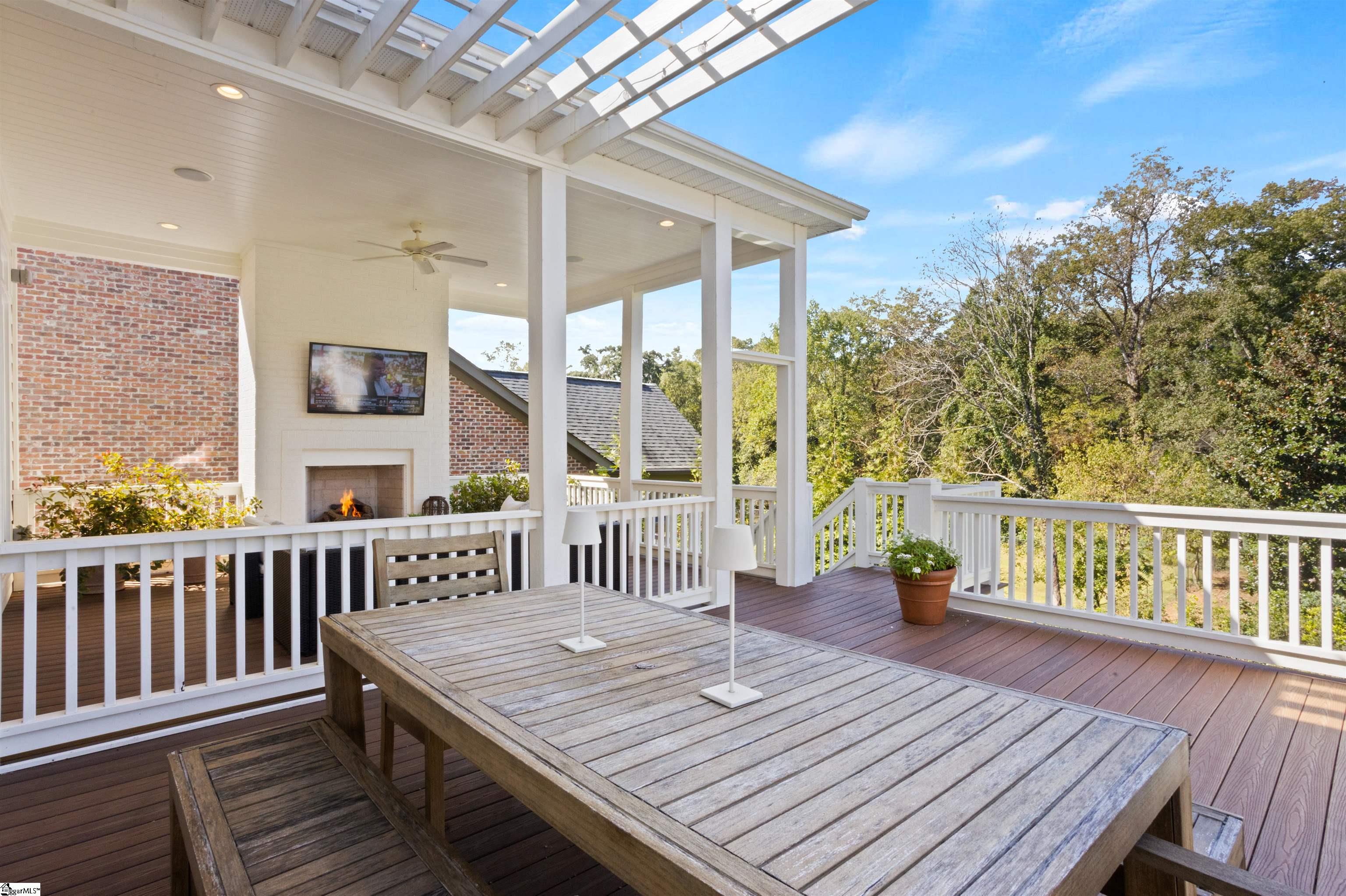 29 Westview Avenue Greenville, SC 29609
