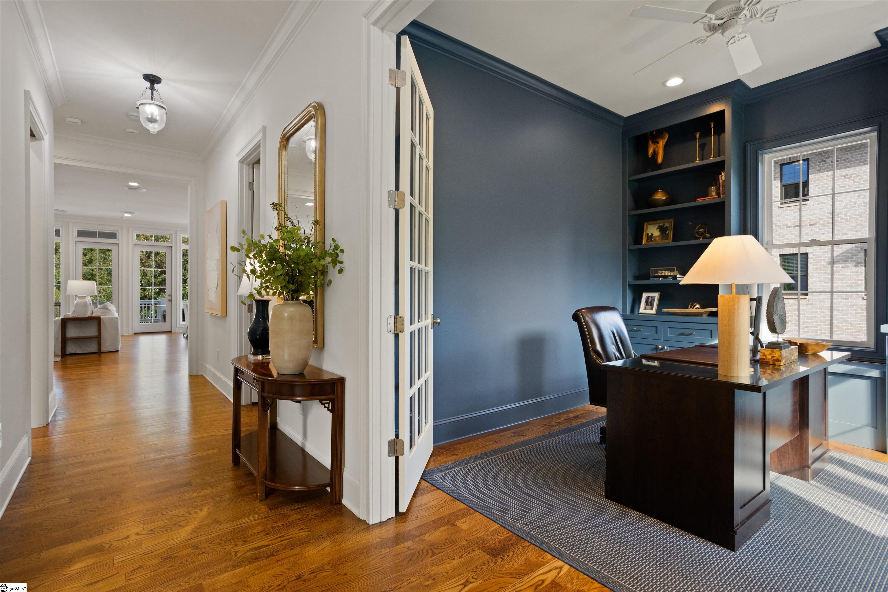 29 Westview Avenue Greenville, SC 29609