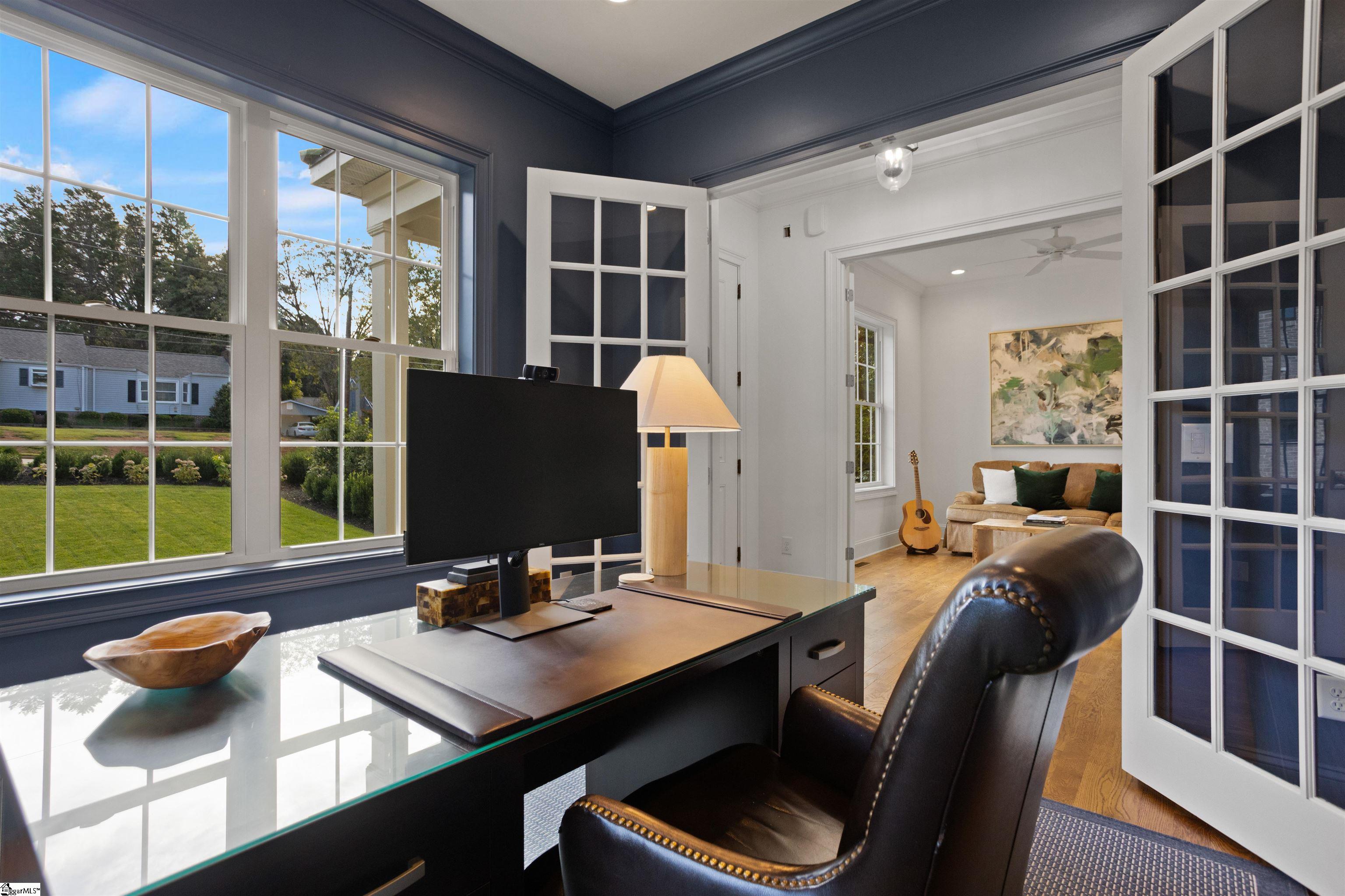 29 Westview Avenue Greenville, SC 29609