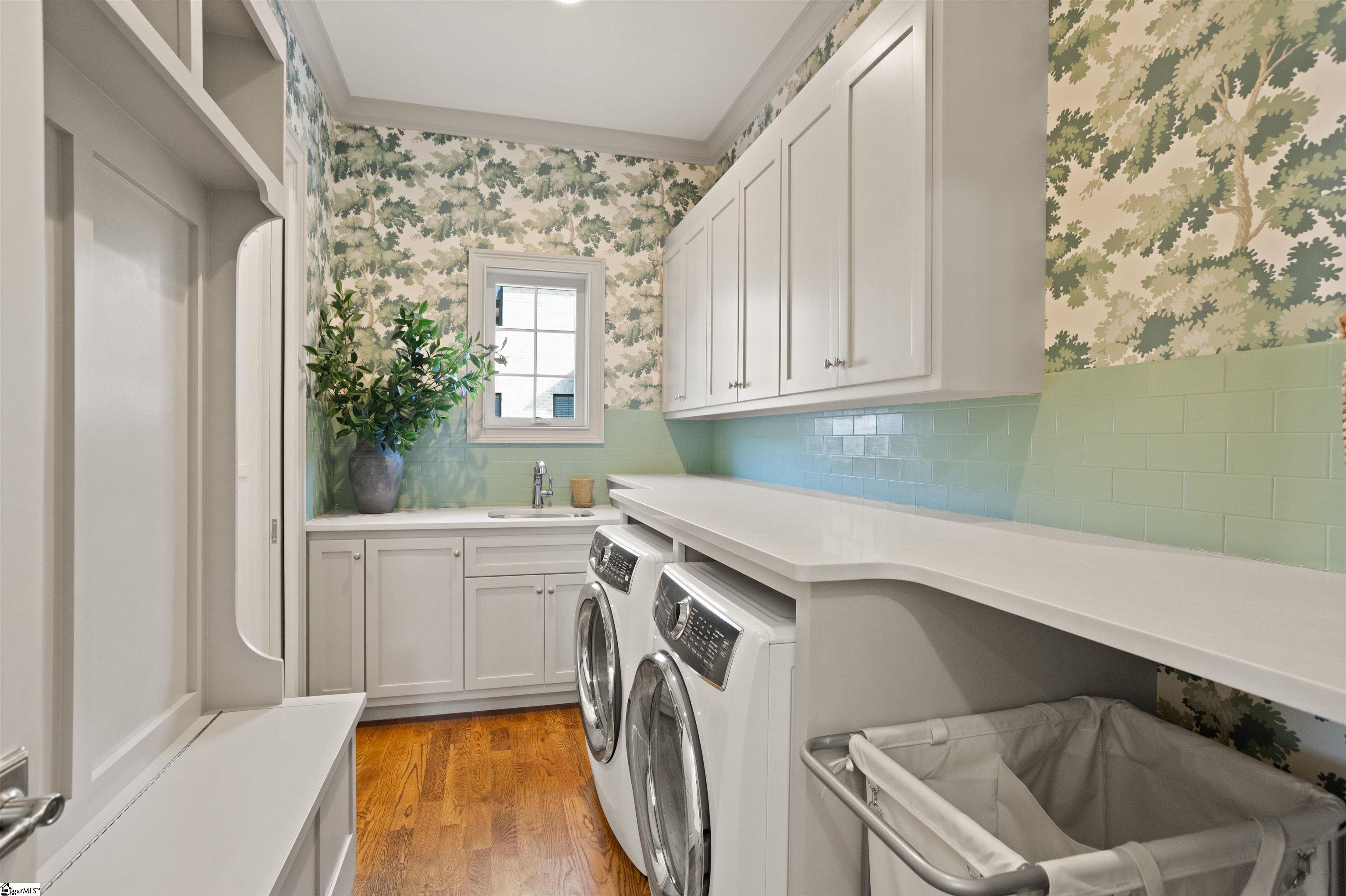 29 Westview Avenue Greenville, SC 29609