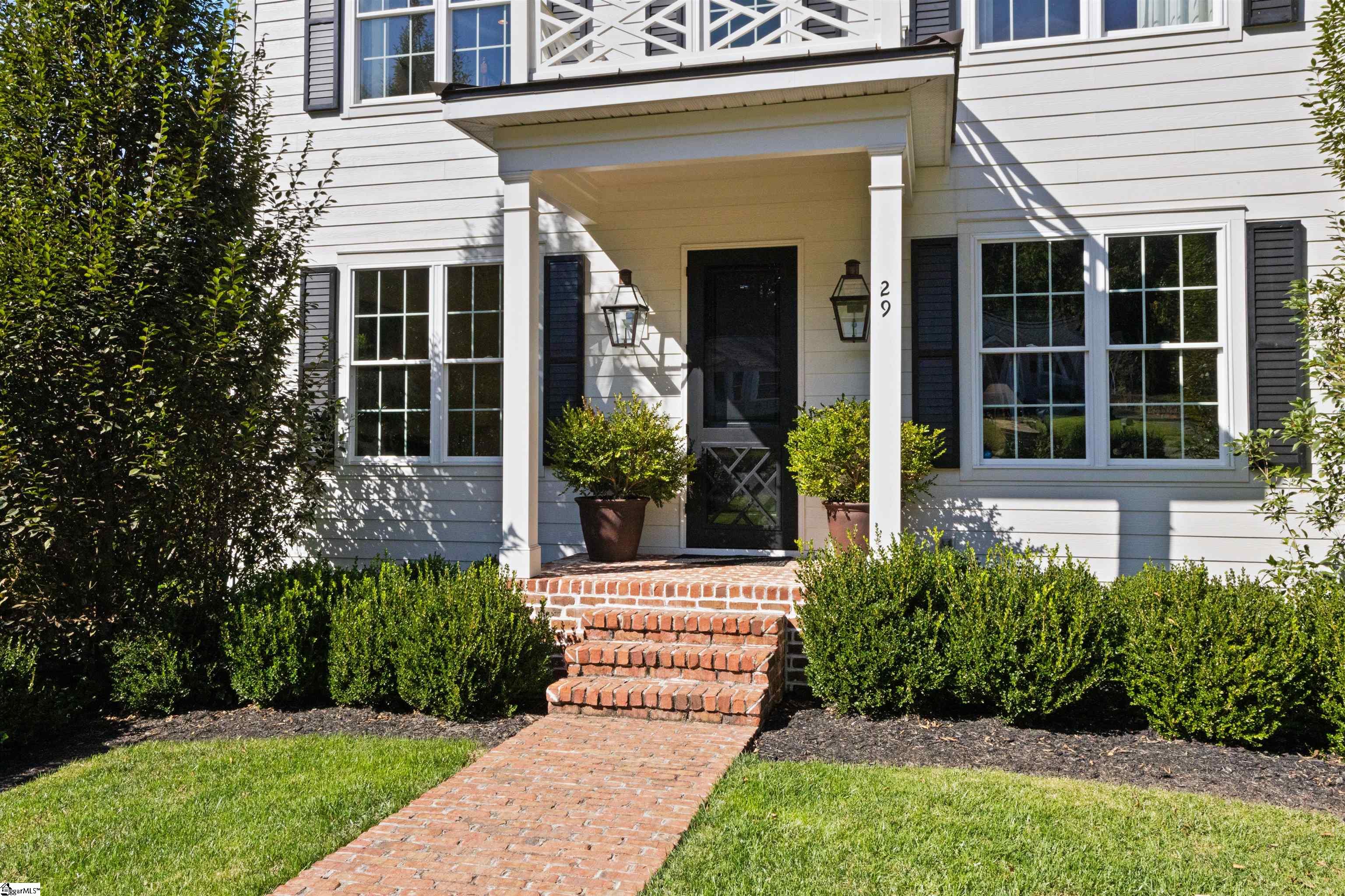 29 Westview Avenue Greenville, SC 29609