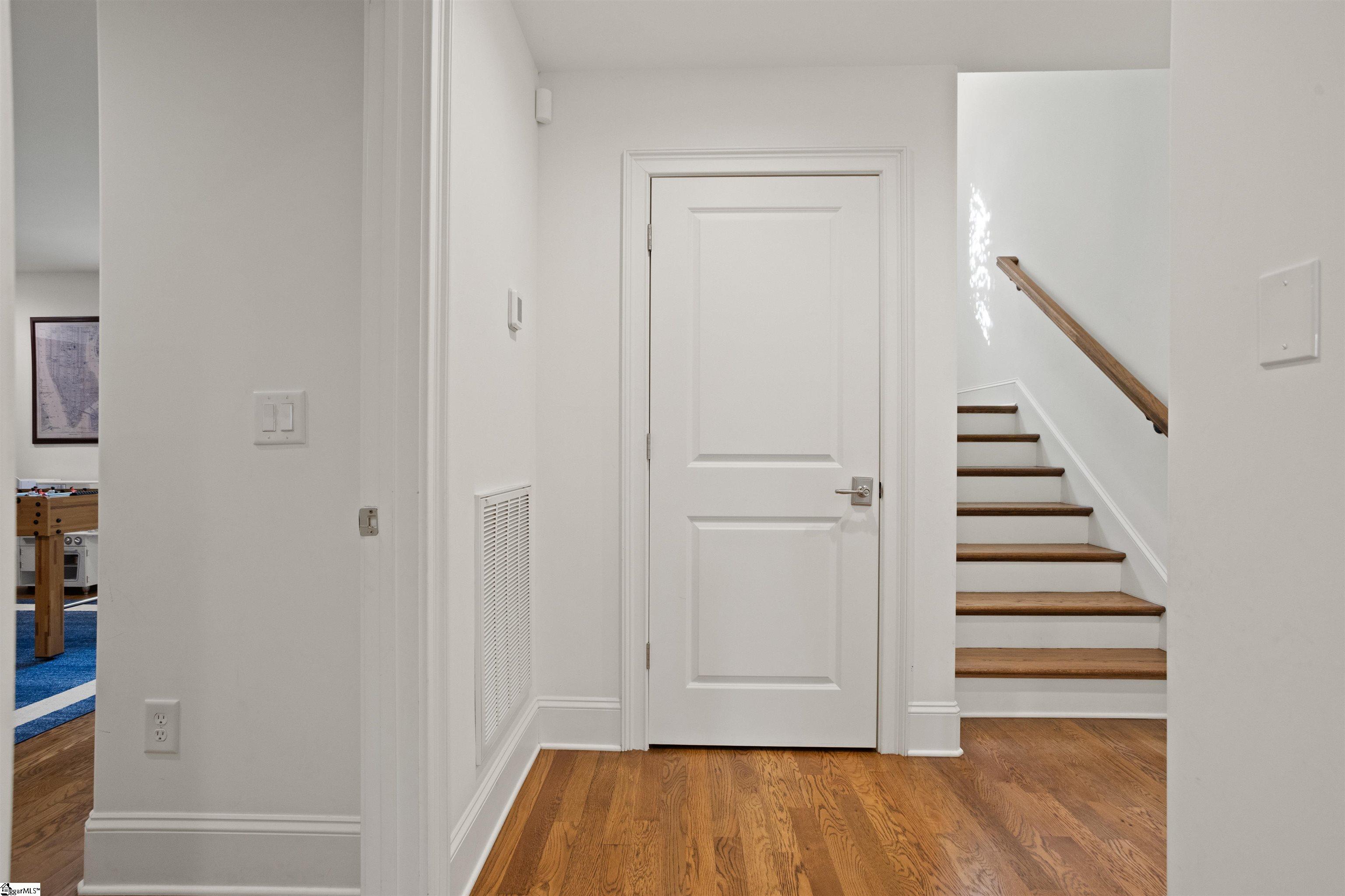 29 Westview Avenue Greenville, SC 29609
