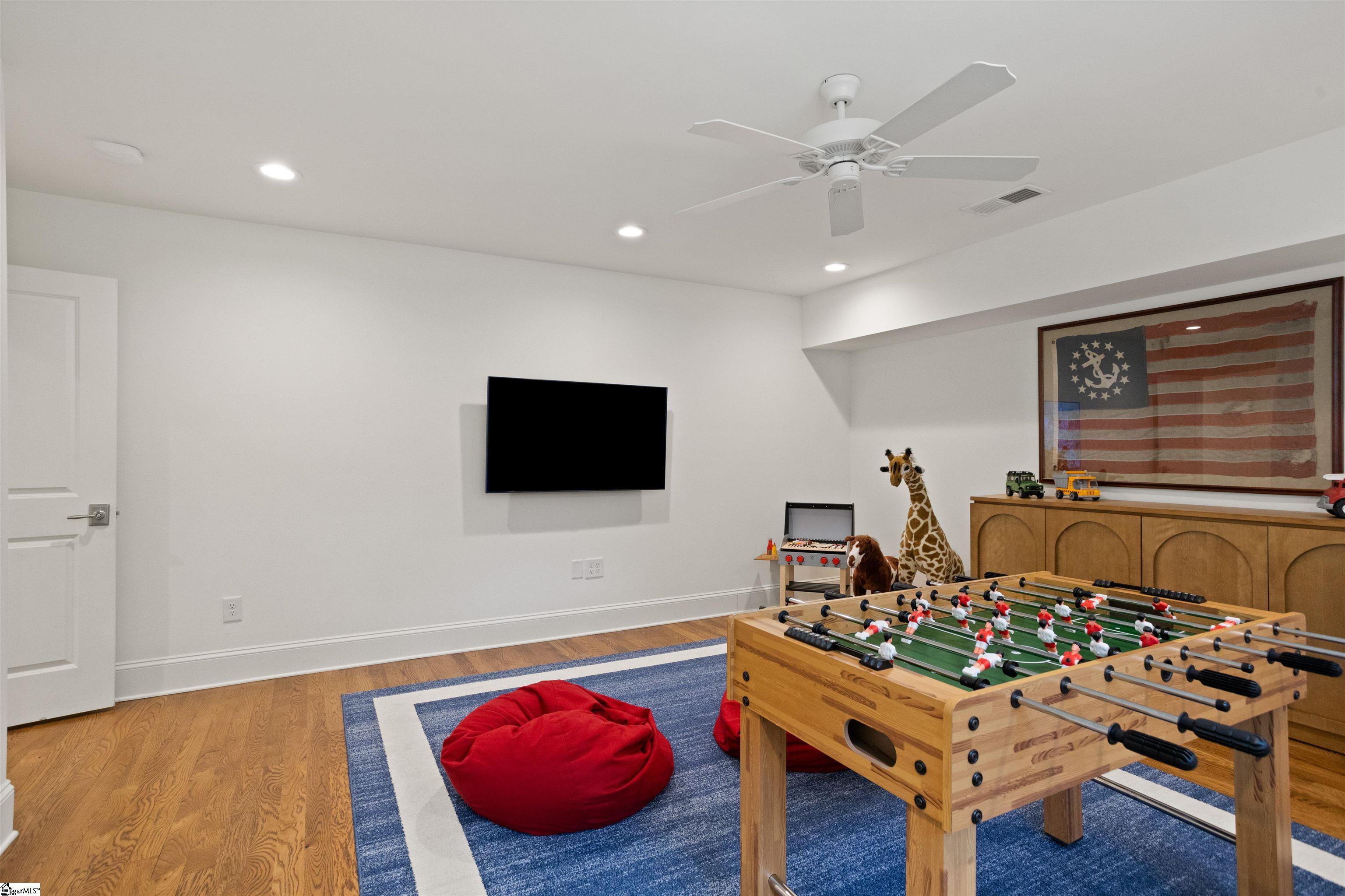 29 Westview Avenue Greenville, SC 29609