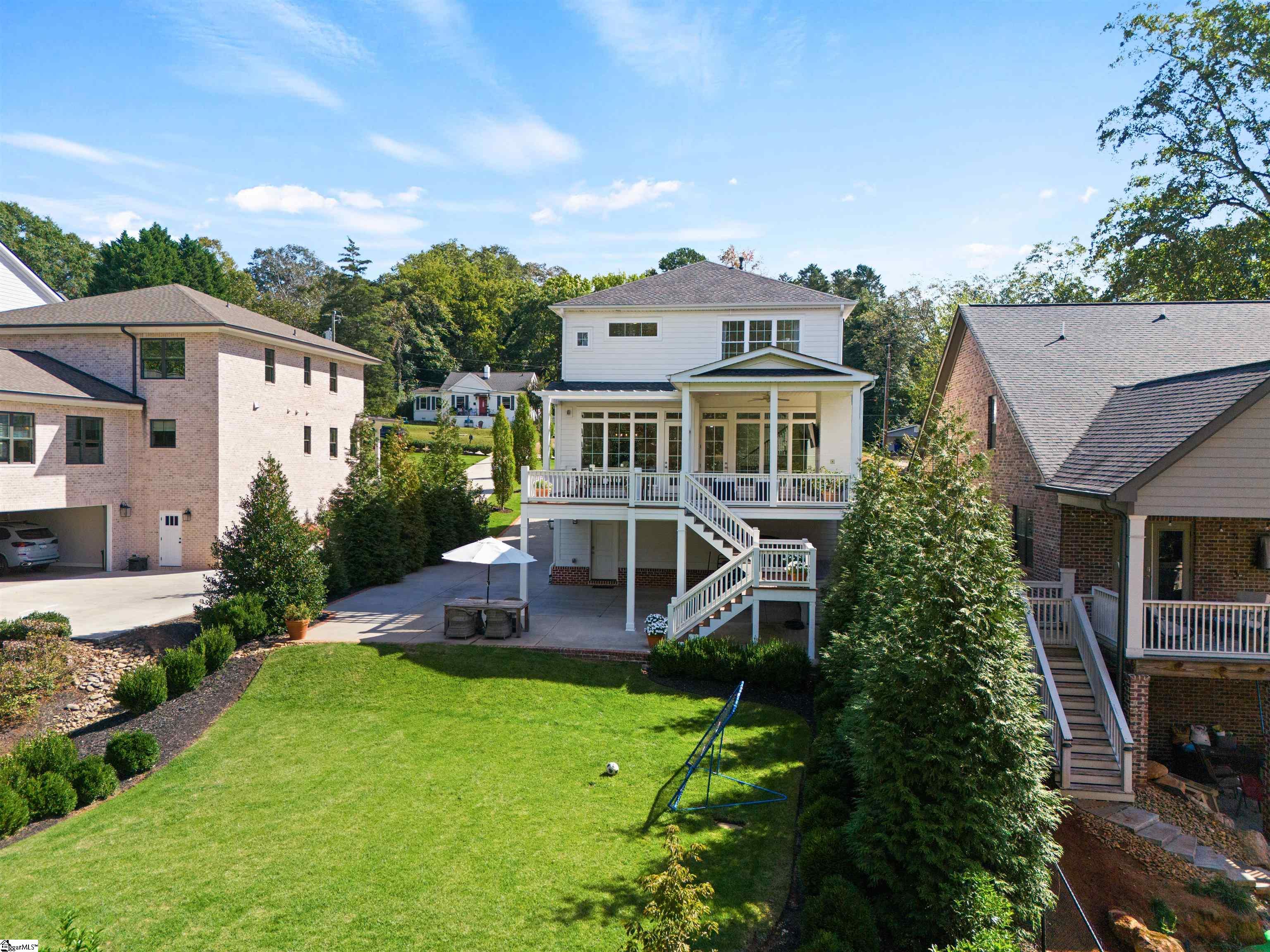 29 Westview Avenue Greenville, SC 29609