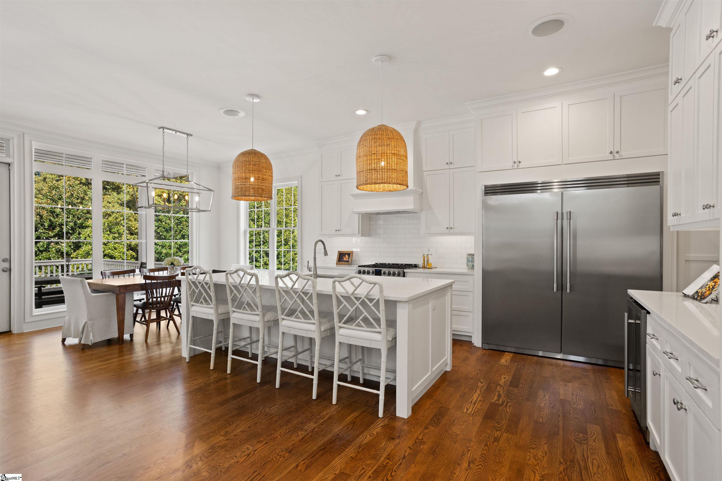 29 Westview Avenue Greenville, SC 29609