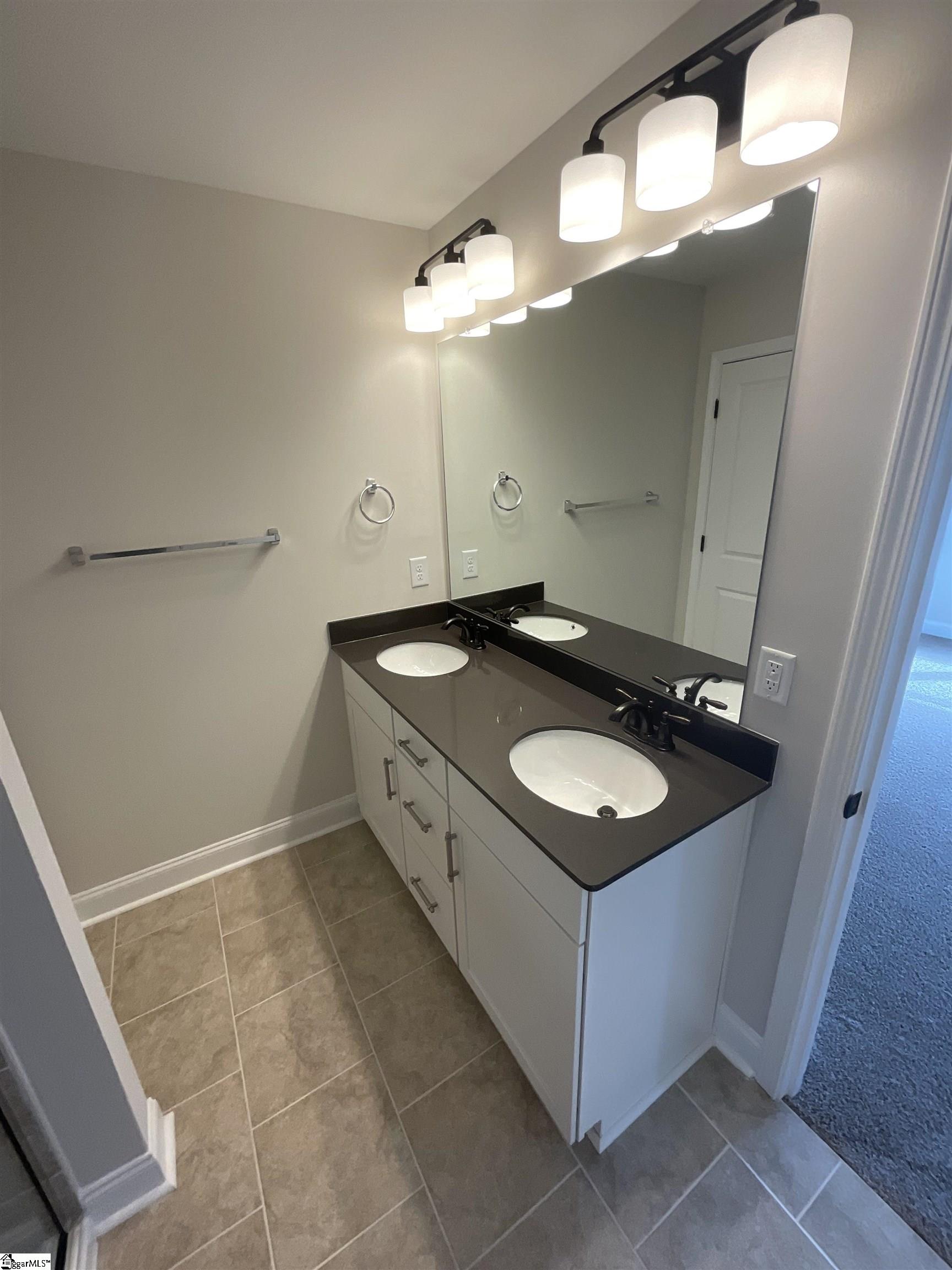215 Lewes Avenue Simpsonville, SC 29681