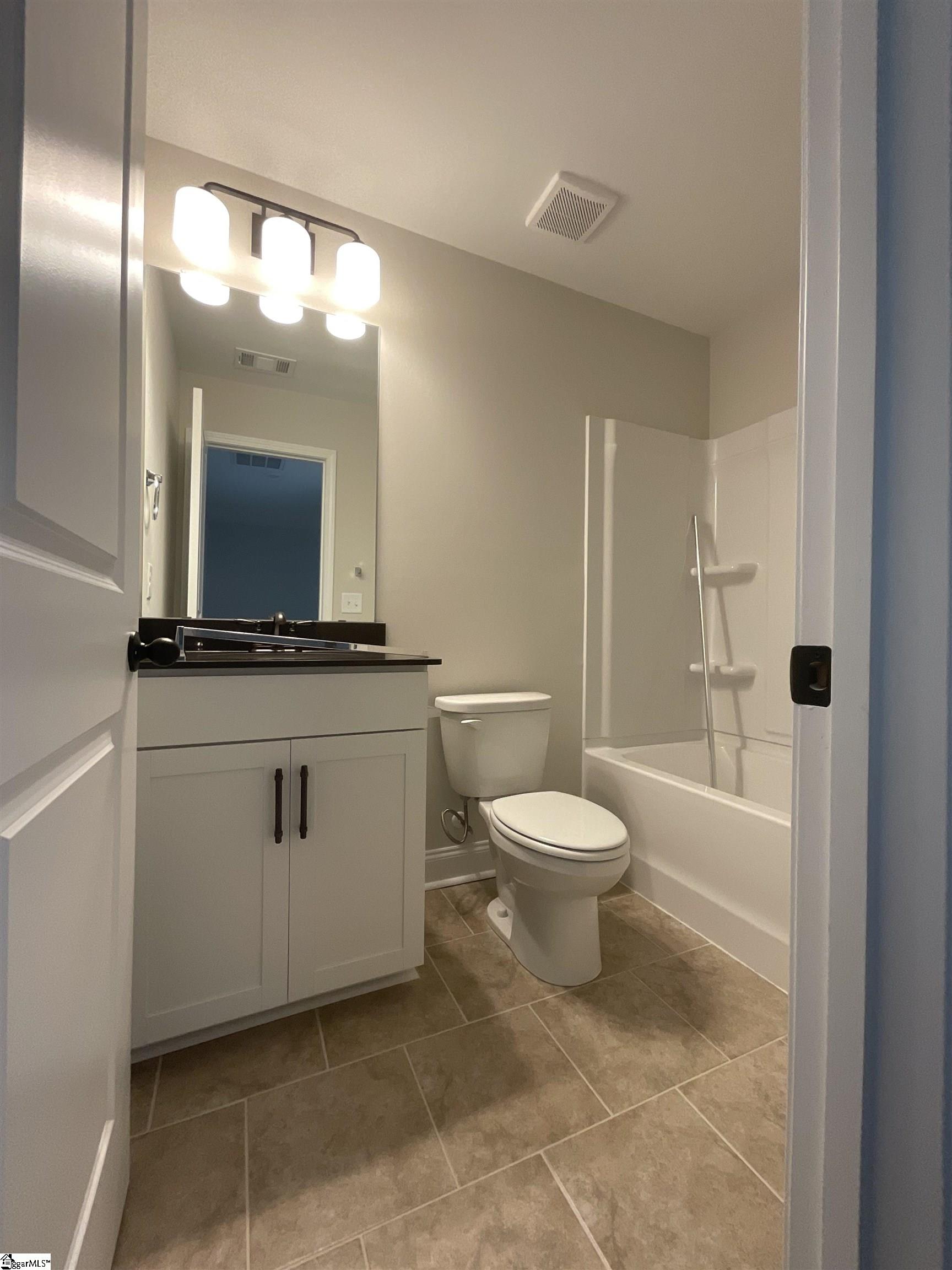 215 Lewes Avenue Simpsonville, SC 29681