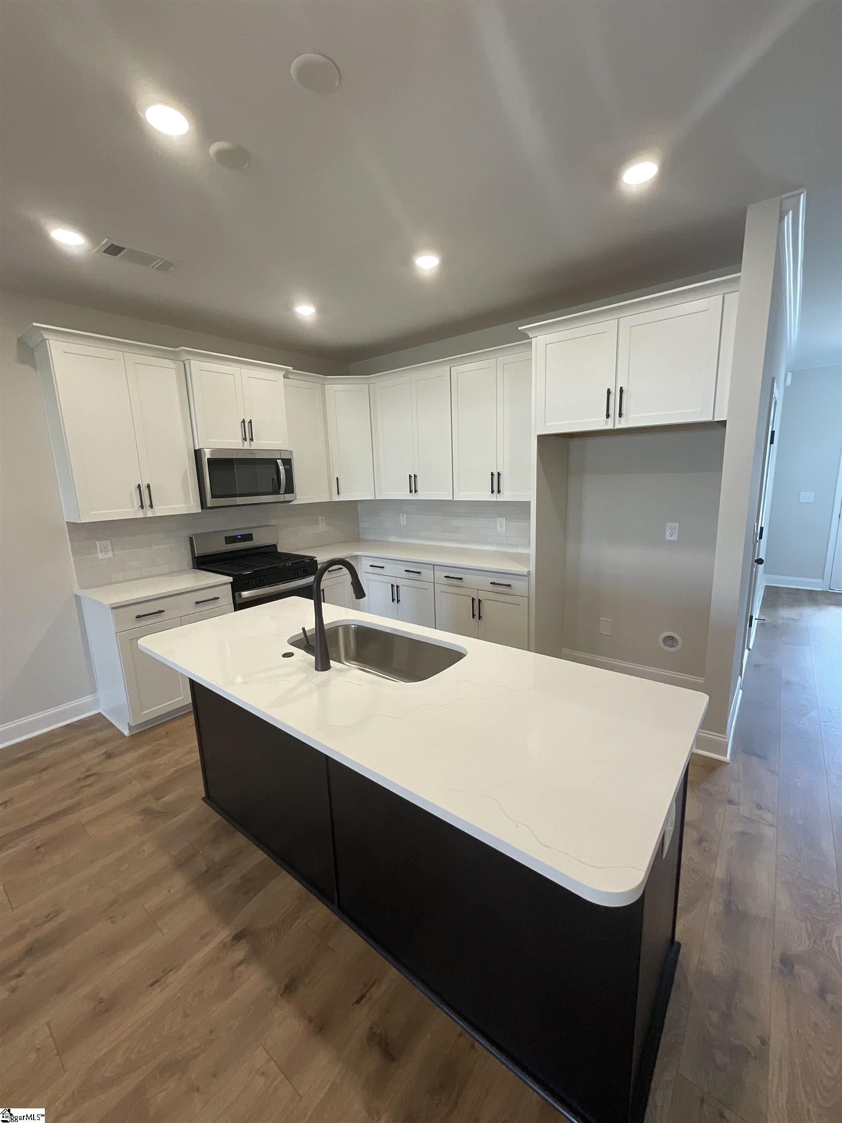 215 Lewes Avenue Simpsonville, SC 29681