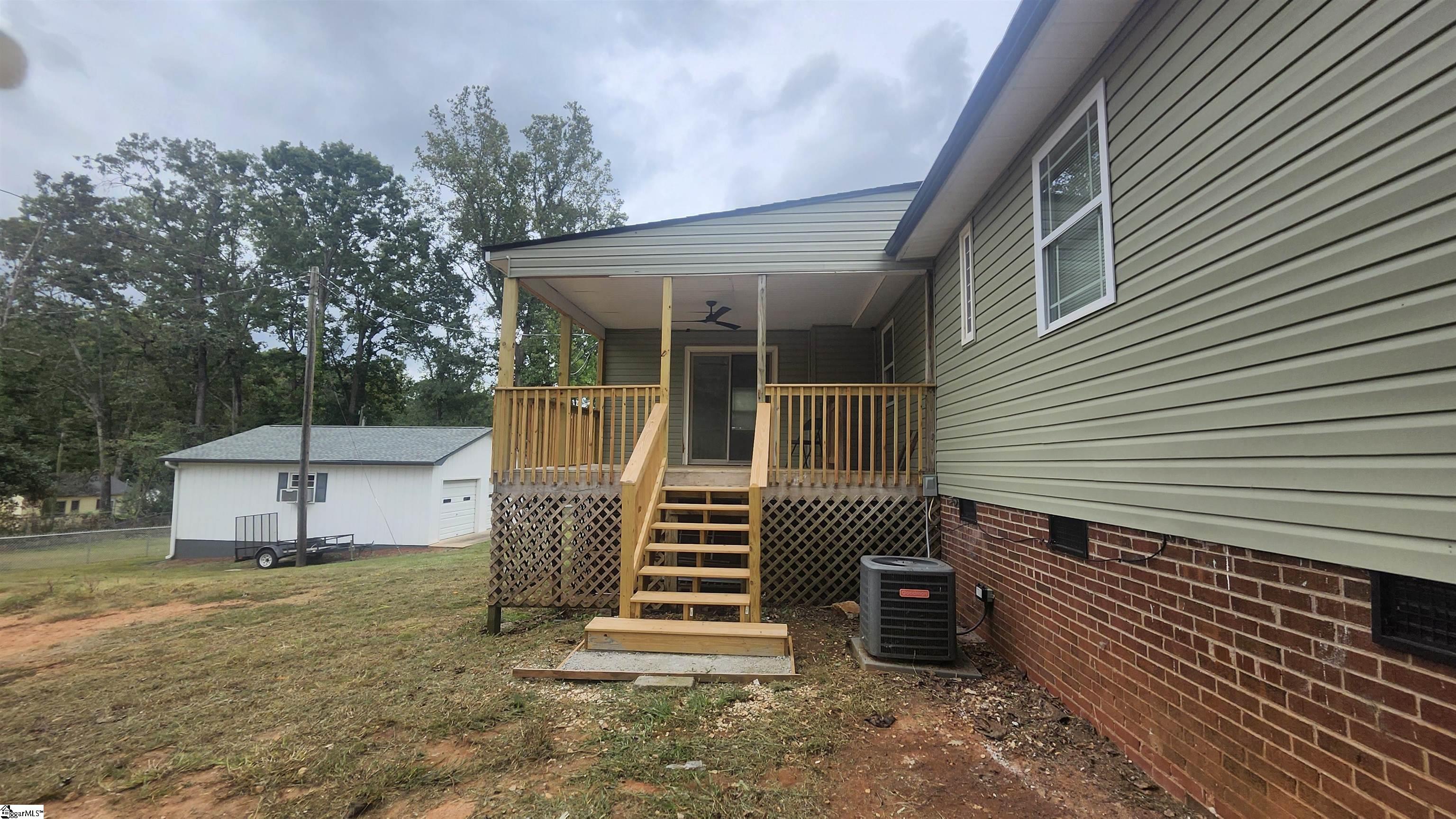105 Ponce de Leon Avenue Spartanburg, SC 29302