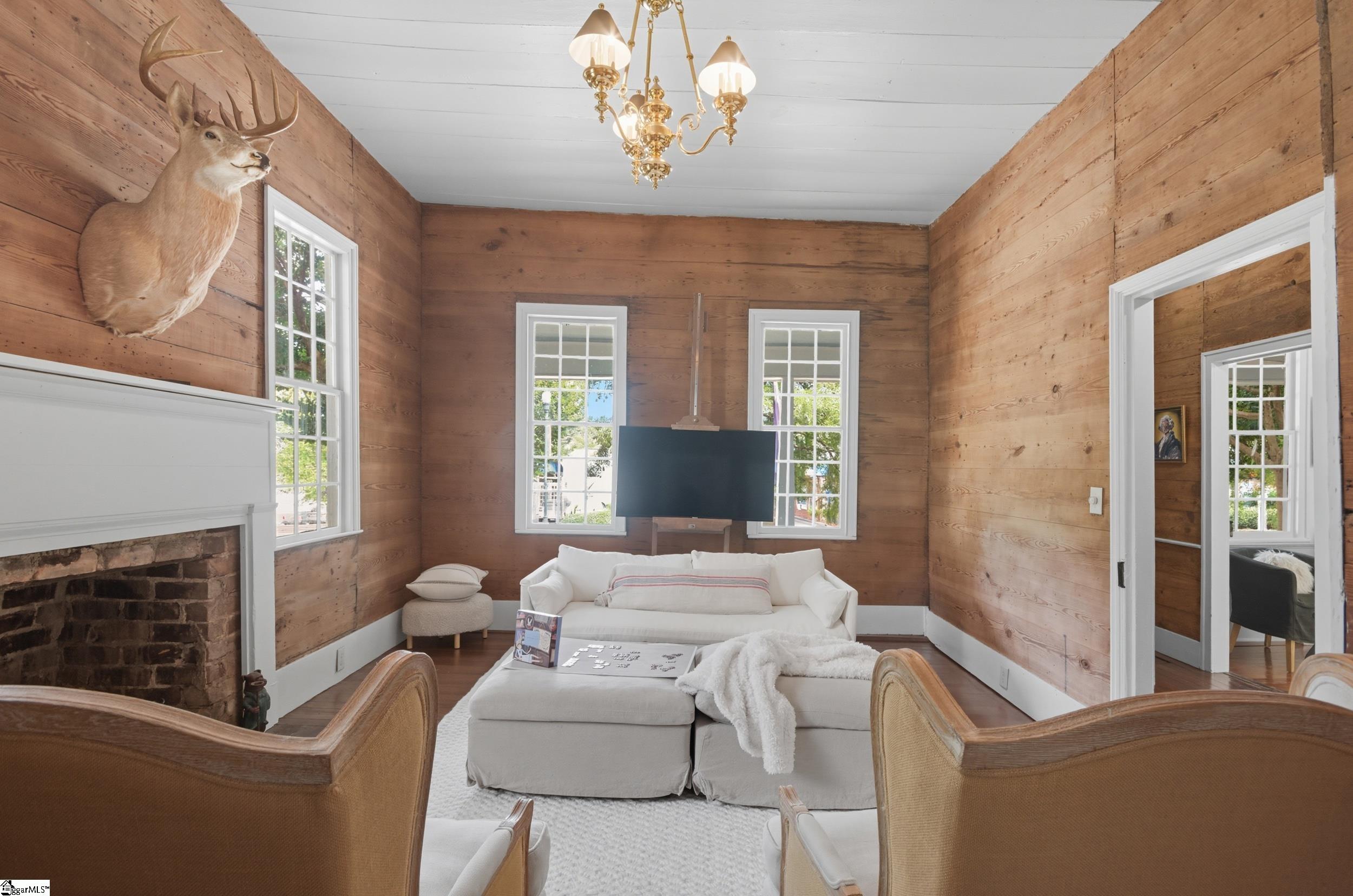 204 S Main Street Abbeville, SC 29620