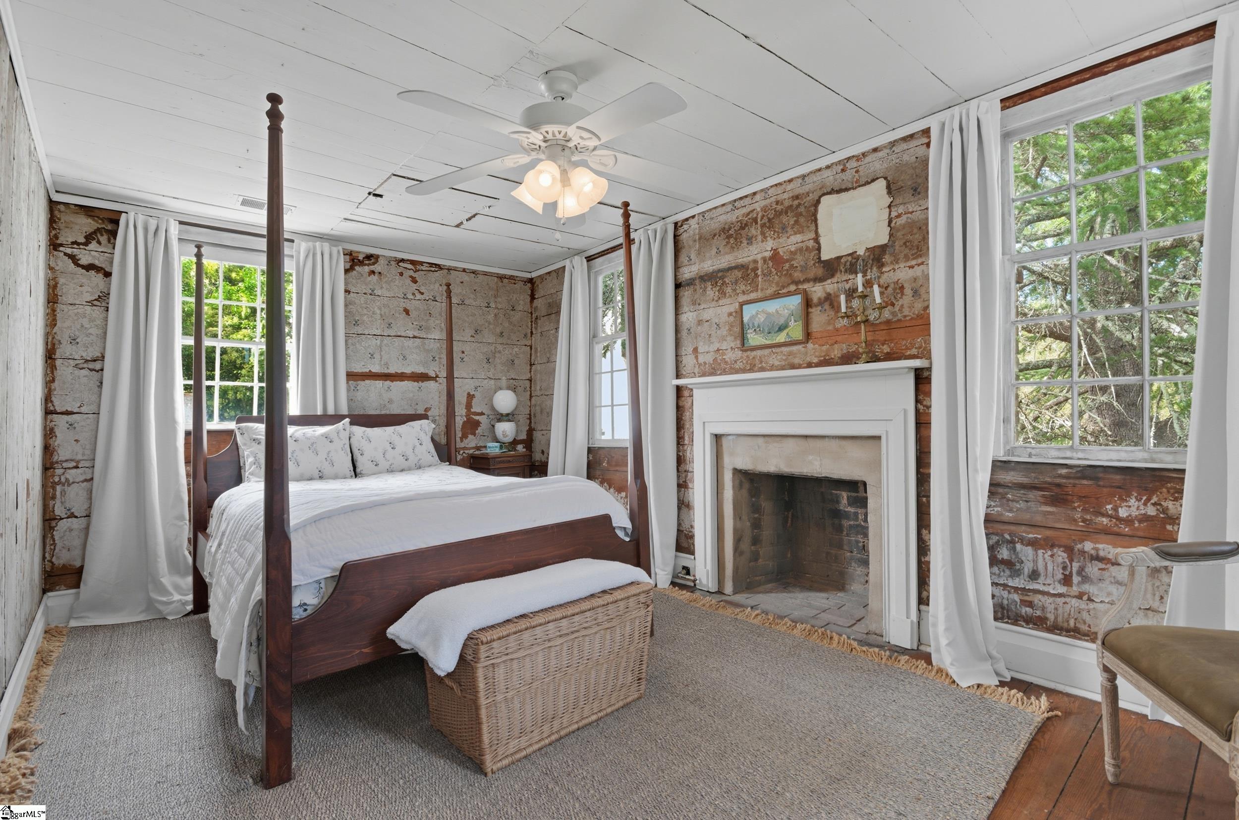 204 S Main Street Abbeville, SC 29620