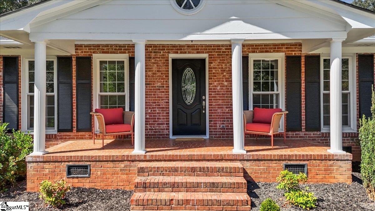 208 Briarwood Drive Belton, SC 29627