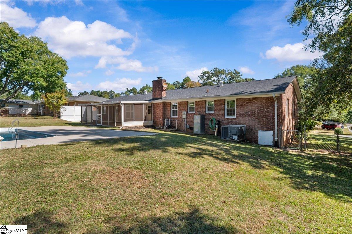 208 Briarwood Drive Belton, SC 29627