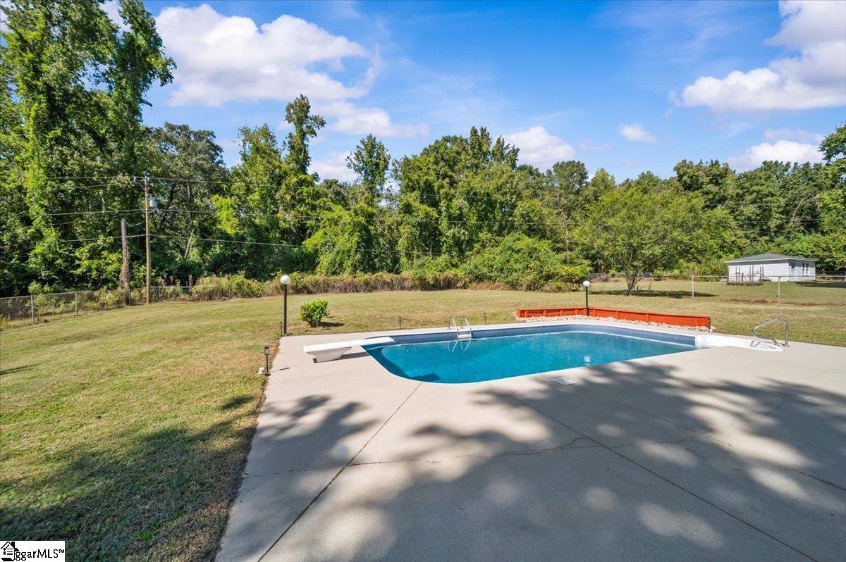 208 Briarwood Drive Belton, SC 29627