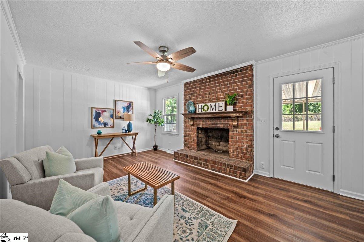 208 Briarwood Drive Belton, SC 29627