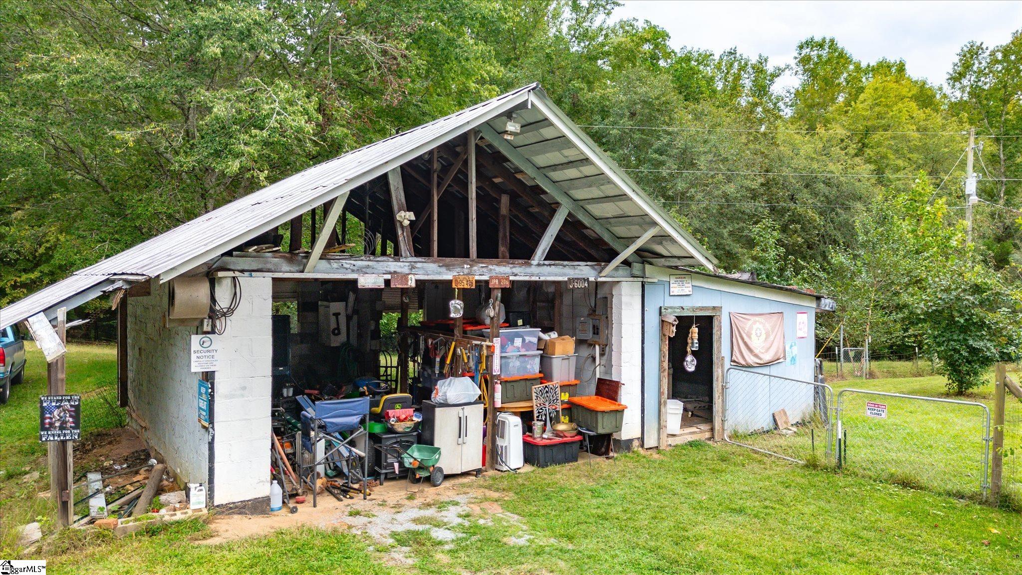 412 Simms School Road Central, SC 29630