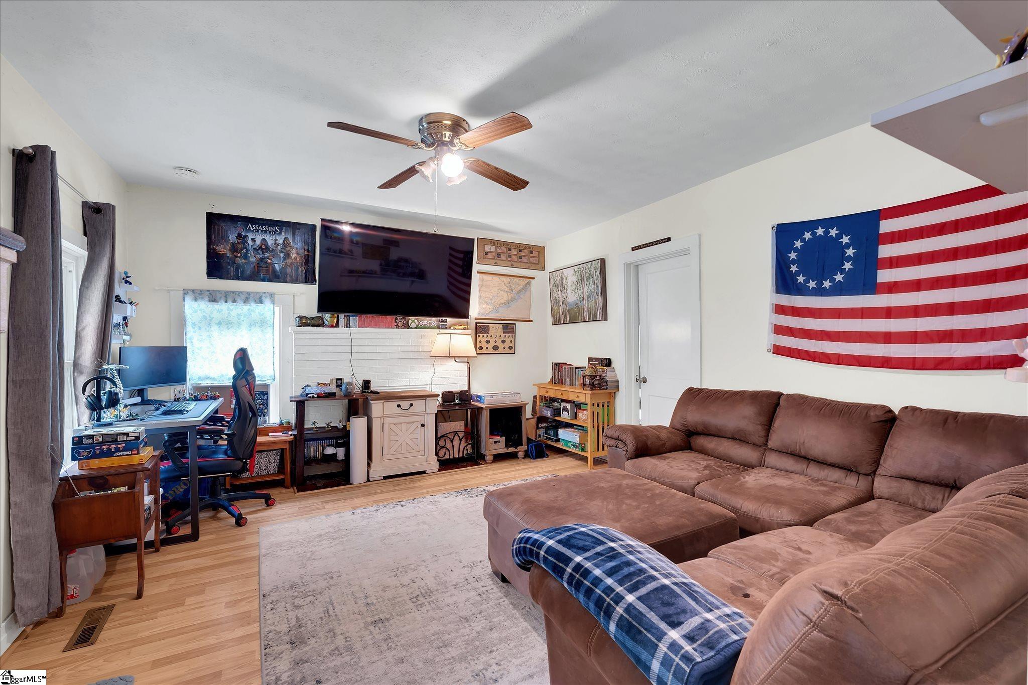 412 Simms School Road Central, SC 29630