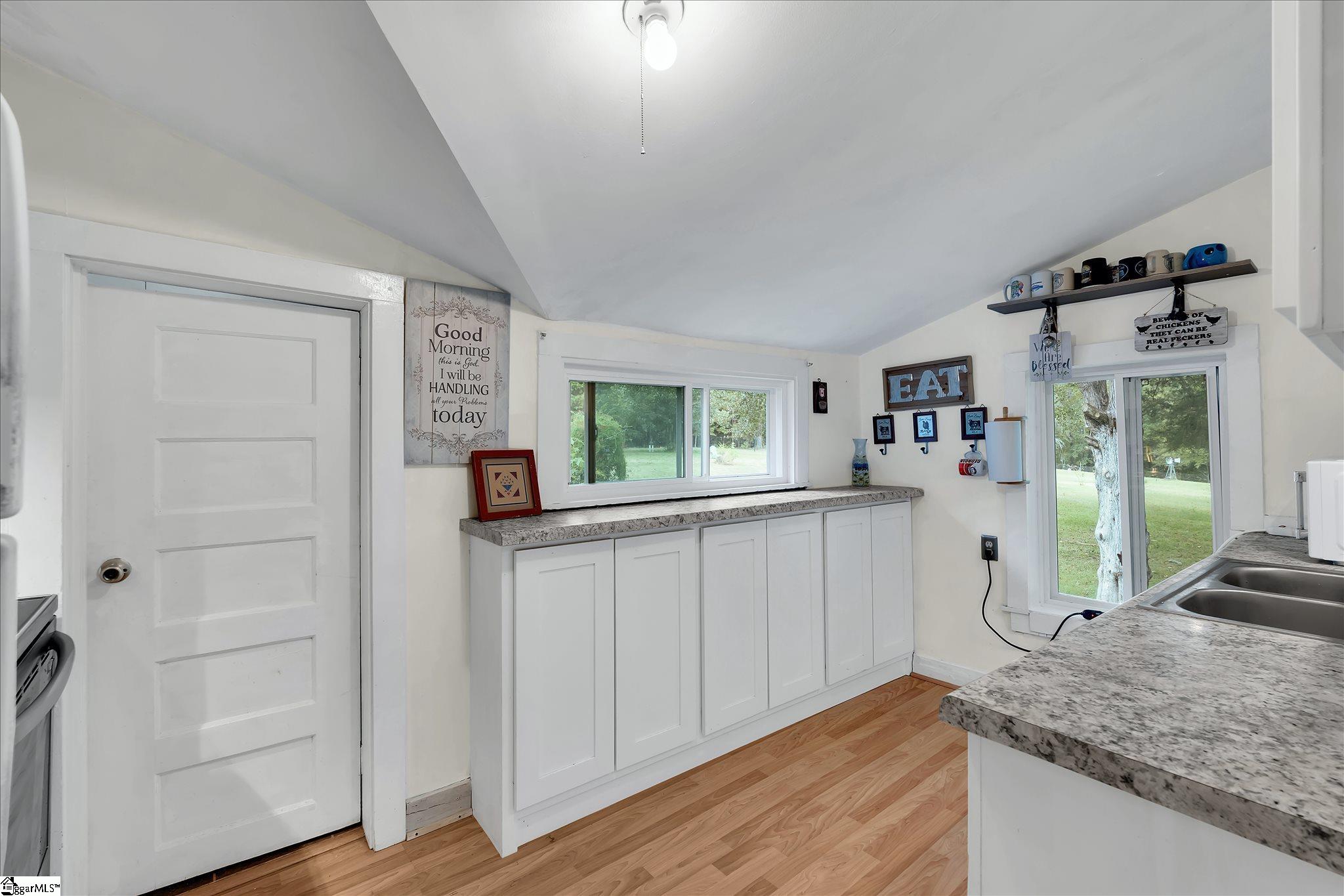 412 Simms School Road Central, SC 29630
