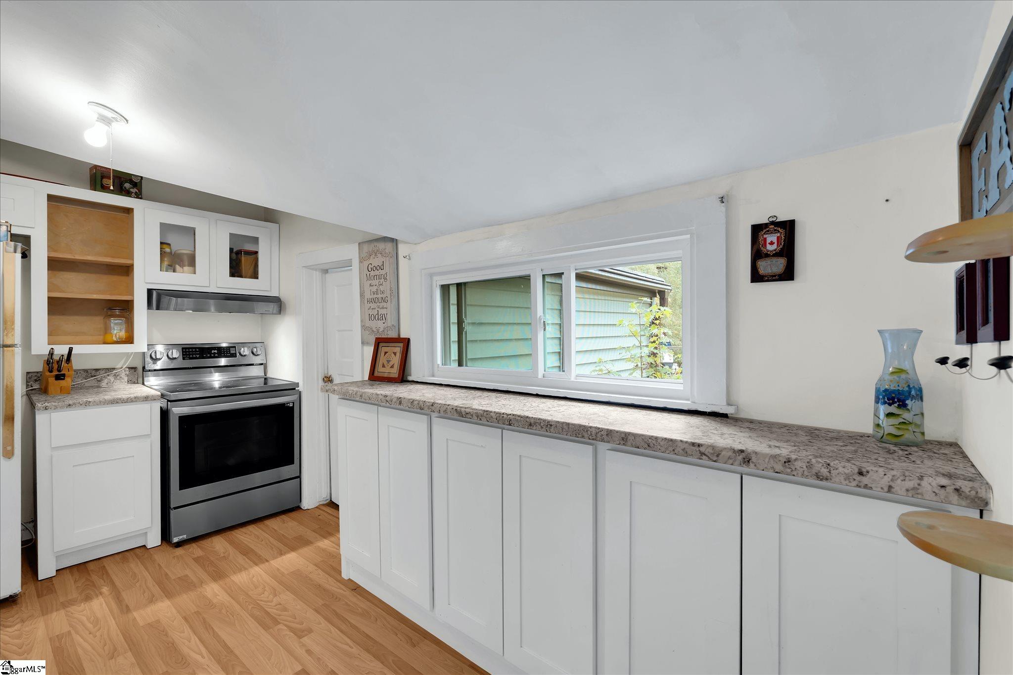 412 Simms School Road Central, SC 29630
