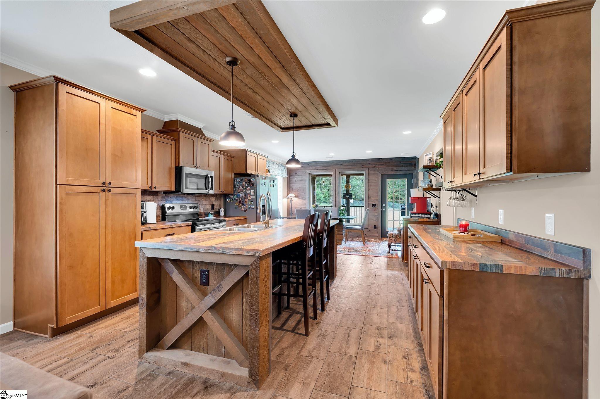 412 Simms School Road Central, SC 29630