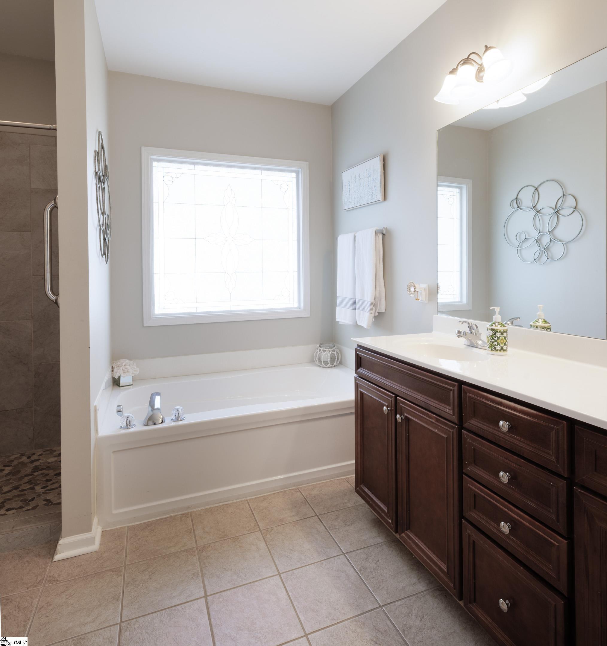 30 Pine Island Drive Simpsonville, SC 29681