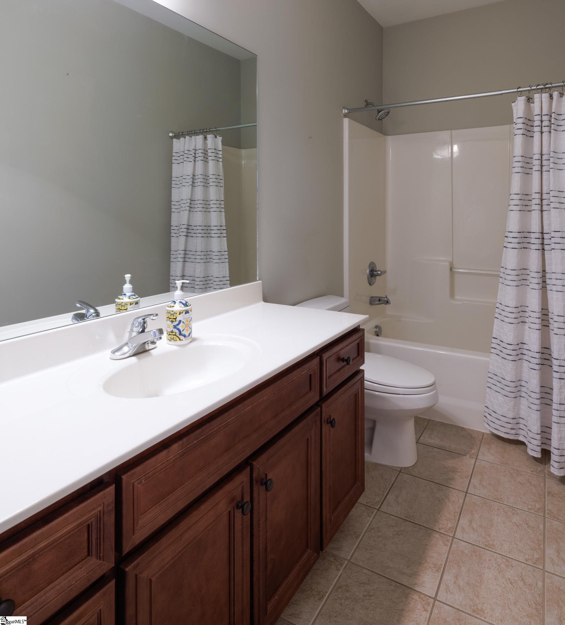 30 Pine Island Drive Simpsonville, SC 29681