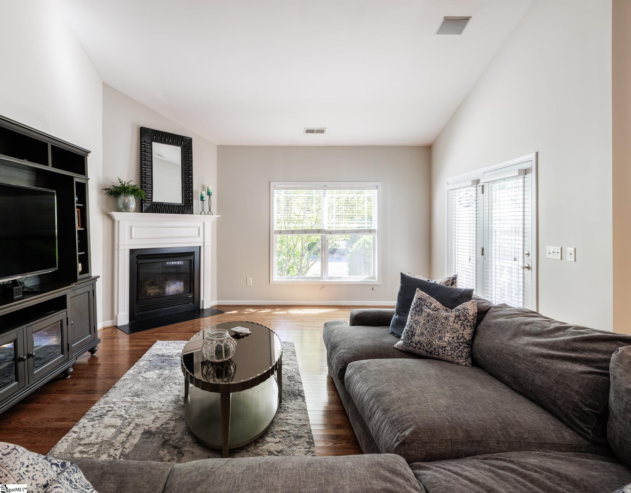 30 Pine Island Drive Simpsonville, SC 29681
