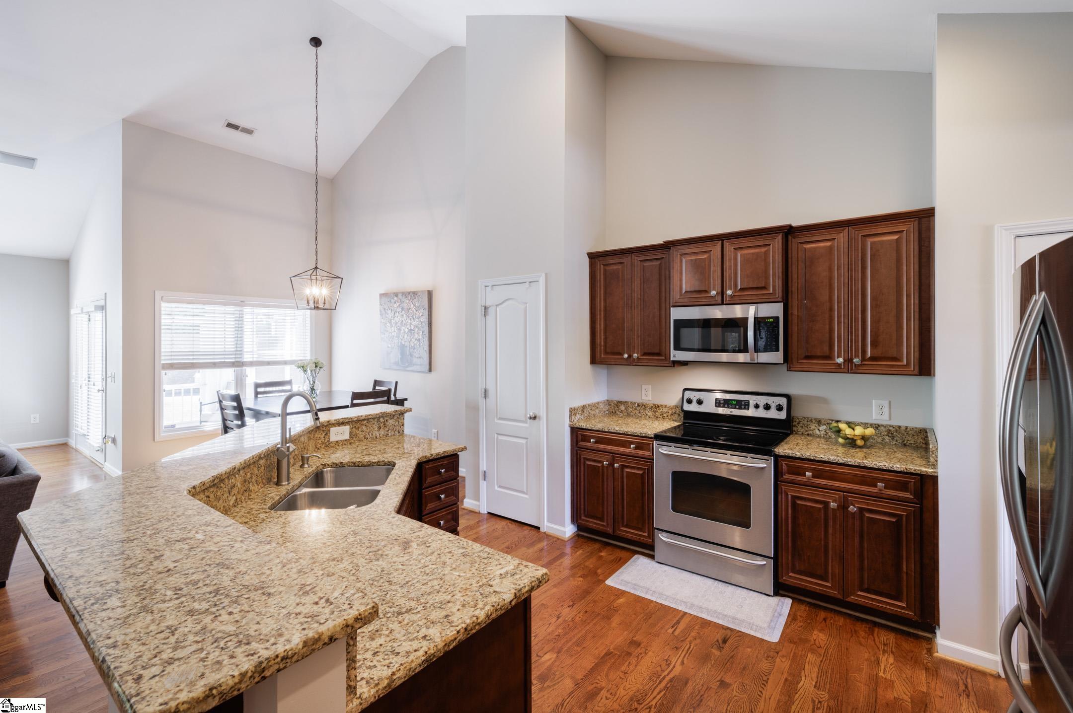 30 Pine Island Drive Simpsonville, SC 29681