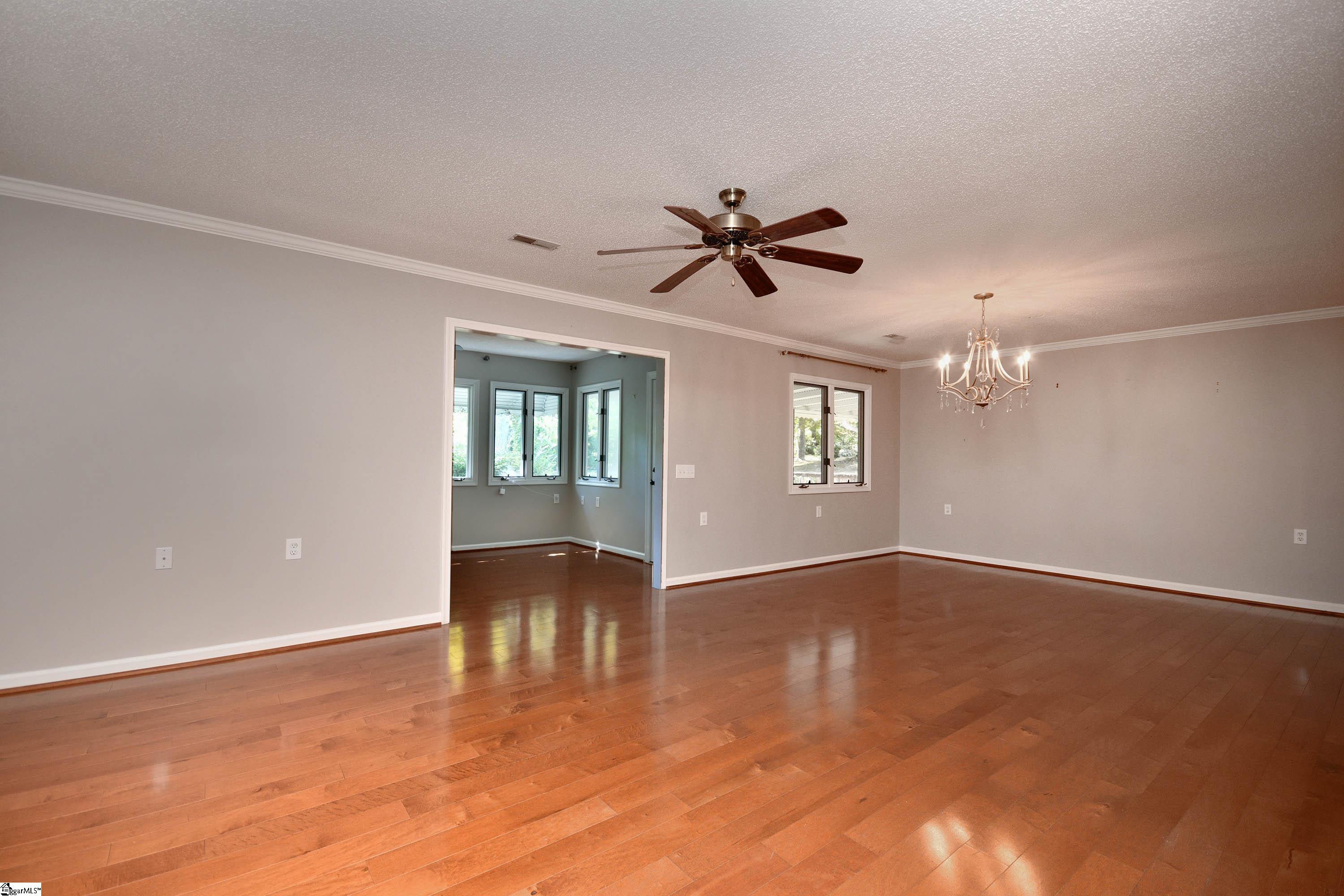 19 Woodtrace Circle Greenville, SC 29615