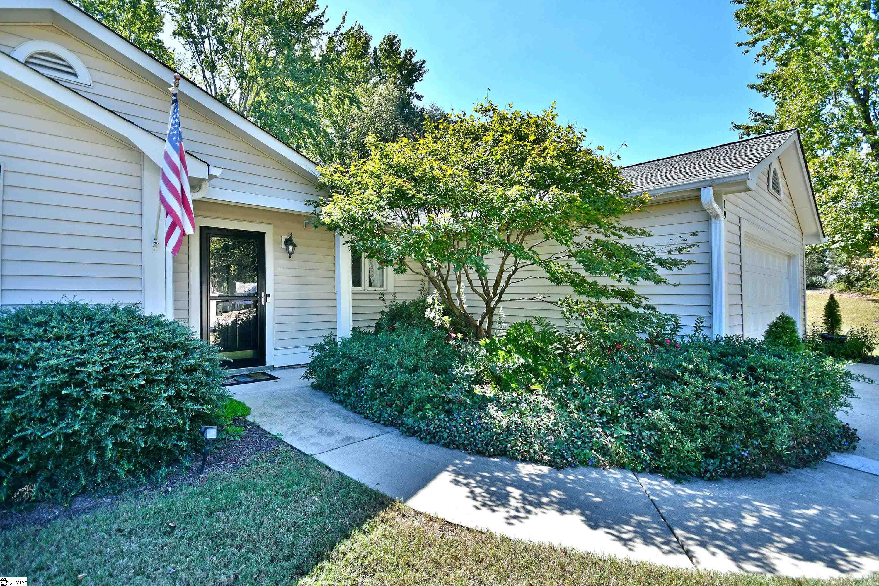 19 Woodtrace Circle Greenville, SC 29615