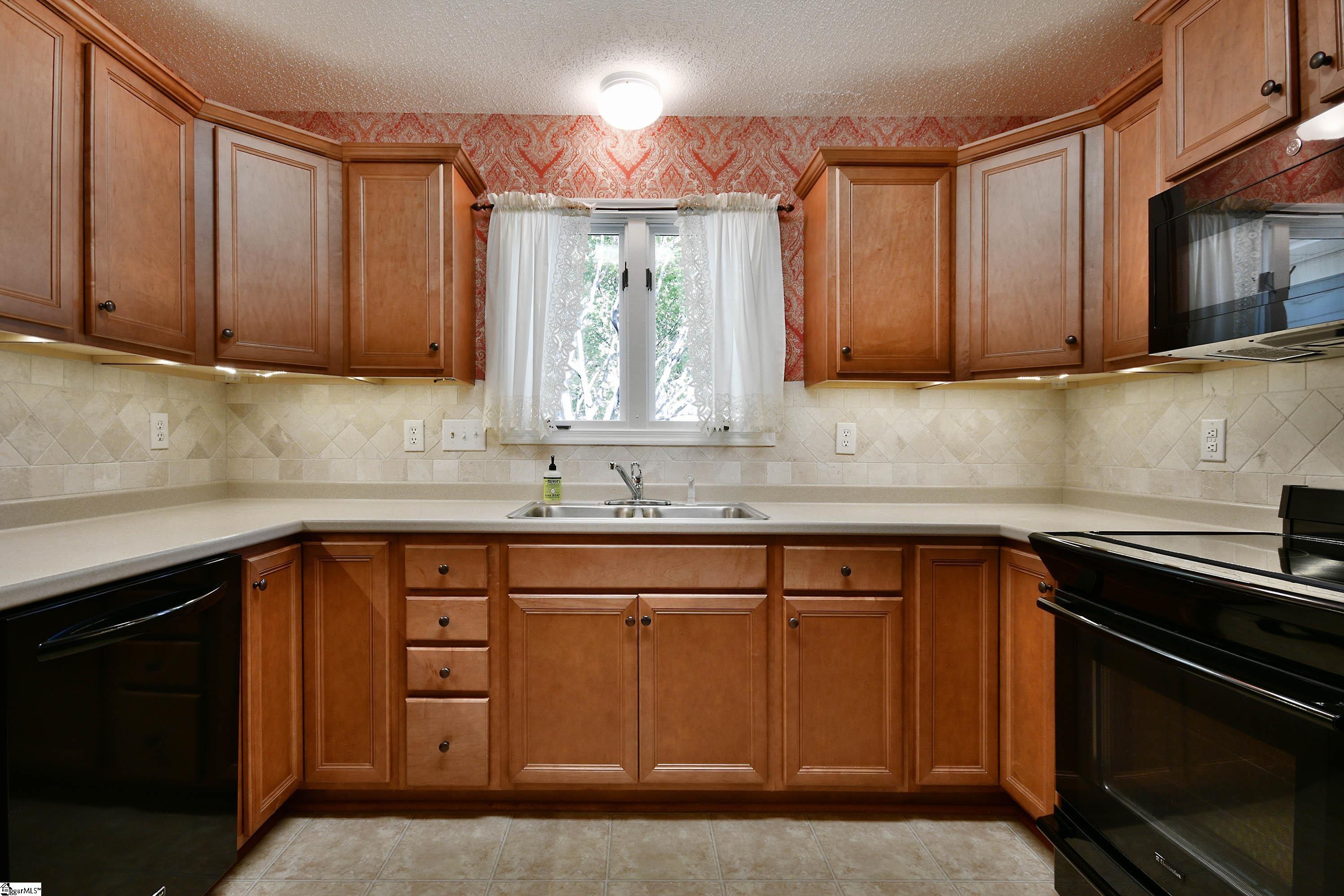 19 Woodtrace Circle Greenville, SC 29615