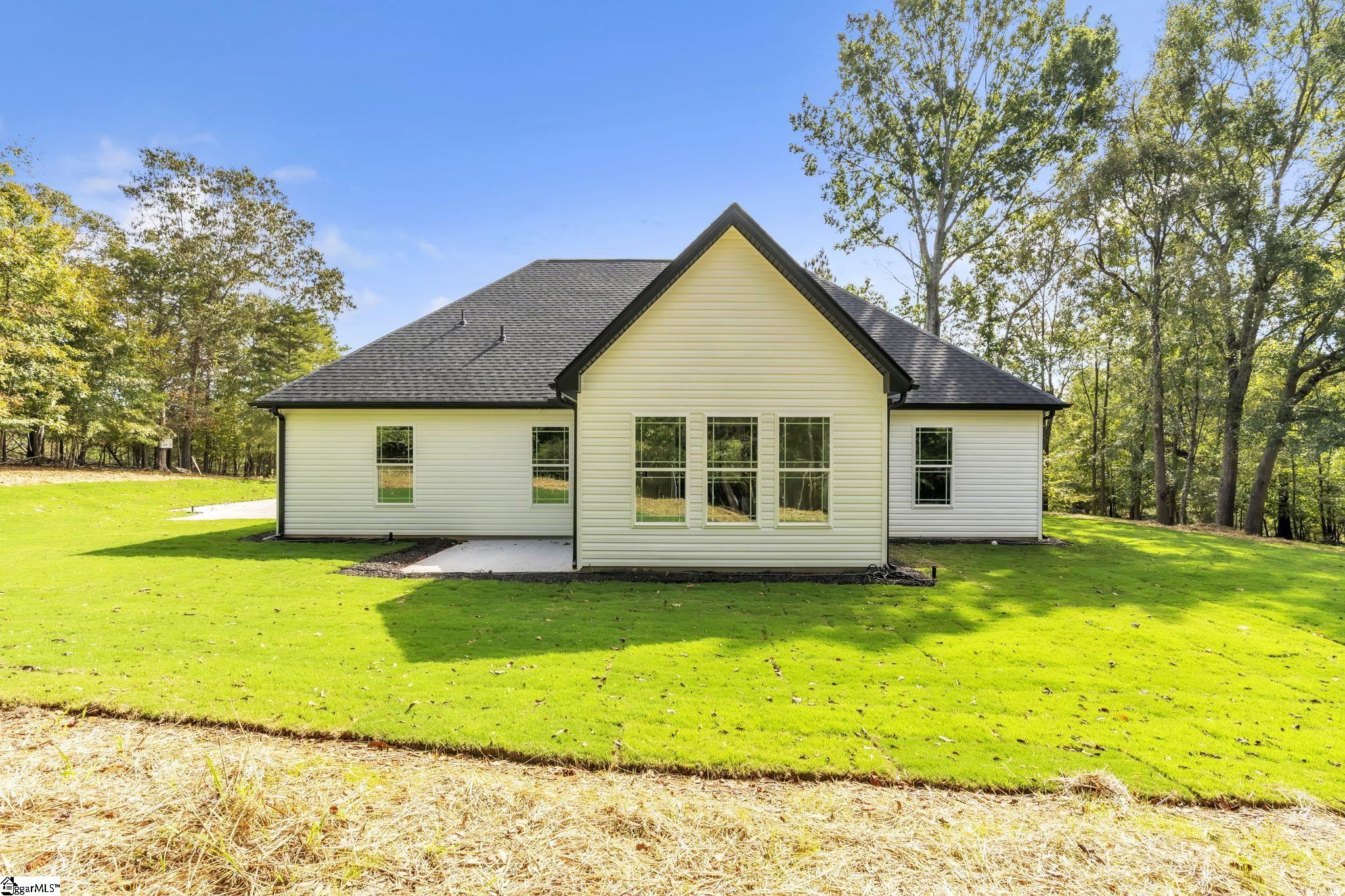 101 E Peninsula Drive Laurens, SC 29360