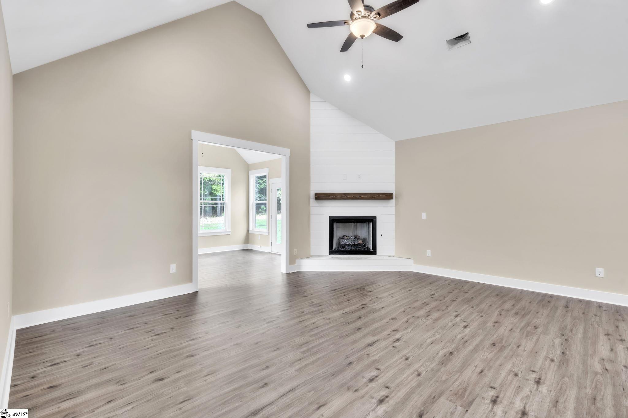 101 E Peninsula Drive Laurens, SC 29360