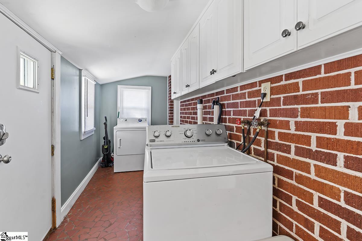 502 Lowell Avenue Greenwood, SC 29646