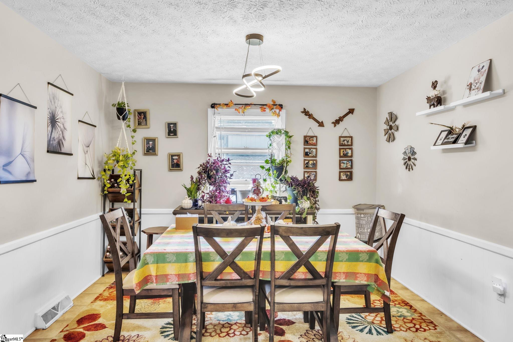 132 Waverly Street Easley, SC 29642