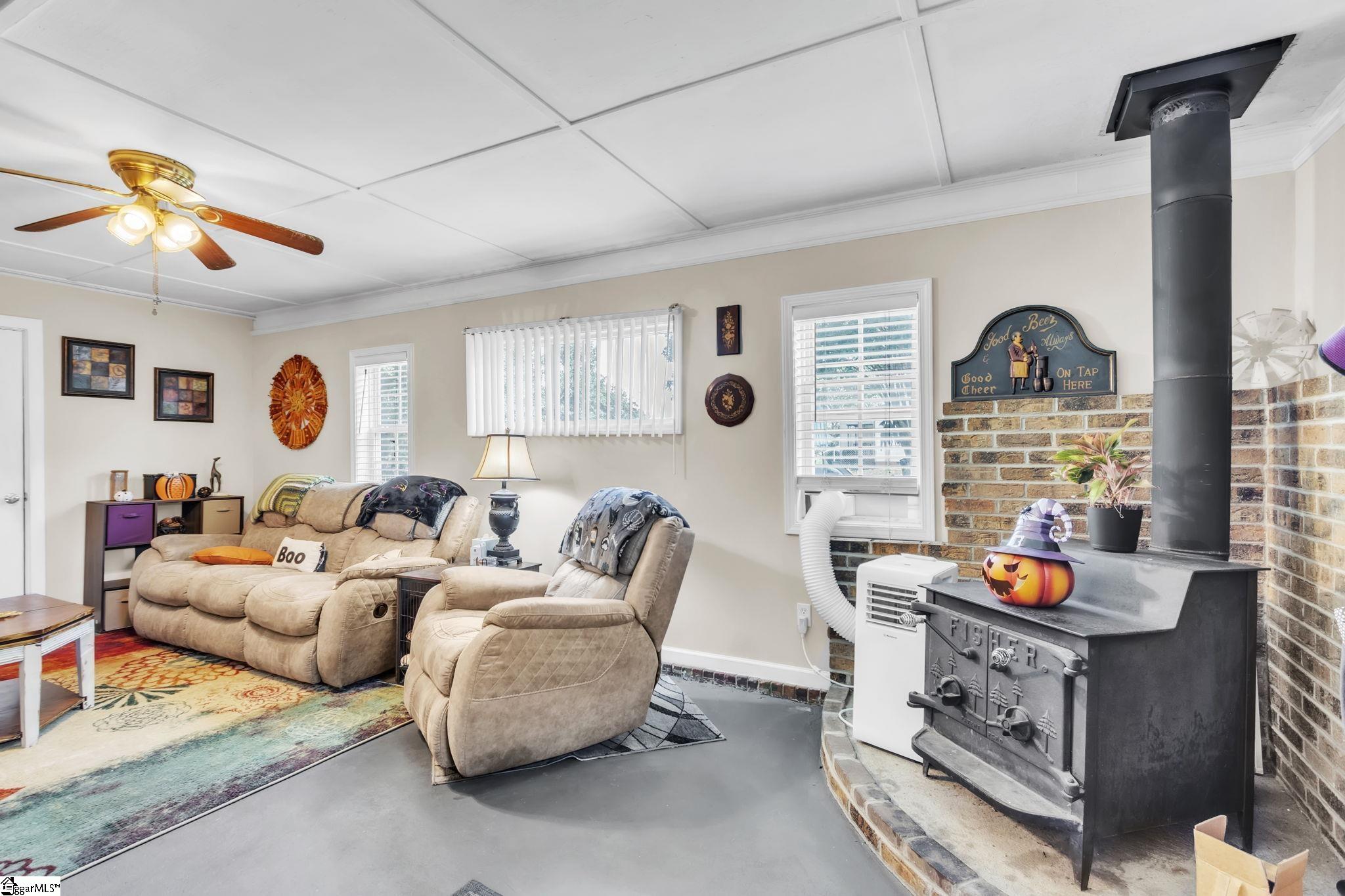 132 Waverly Street Easley, SC 29642