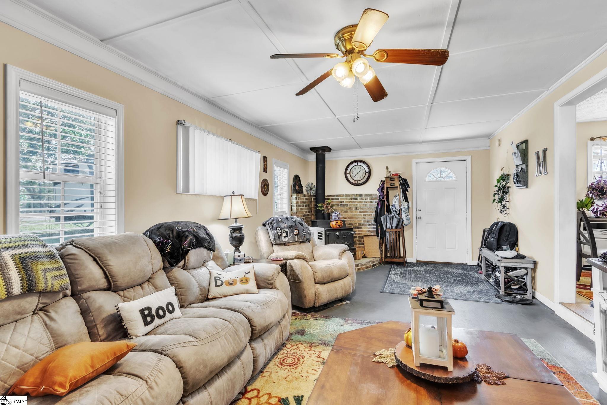 132 Waverly Street Easley, SC 29642
