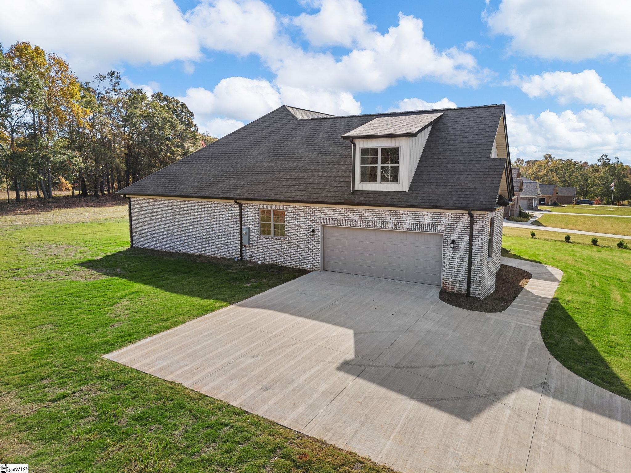 291 Robbins Road Chesnee, SC 29323