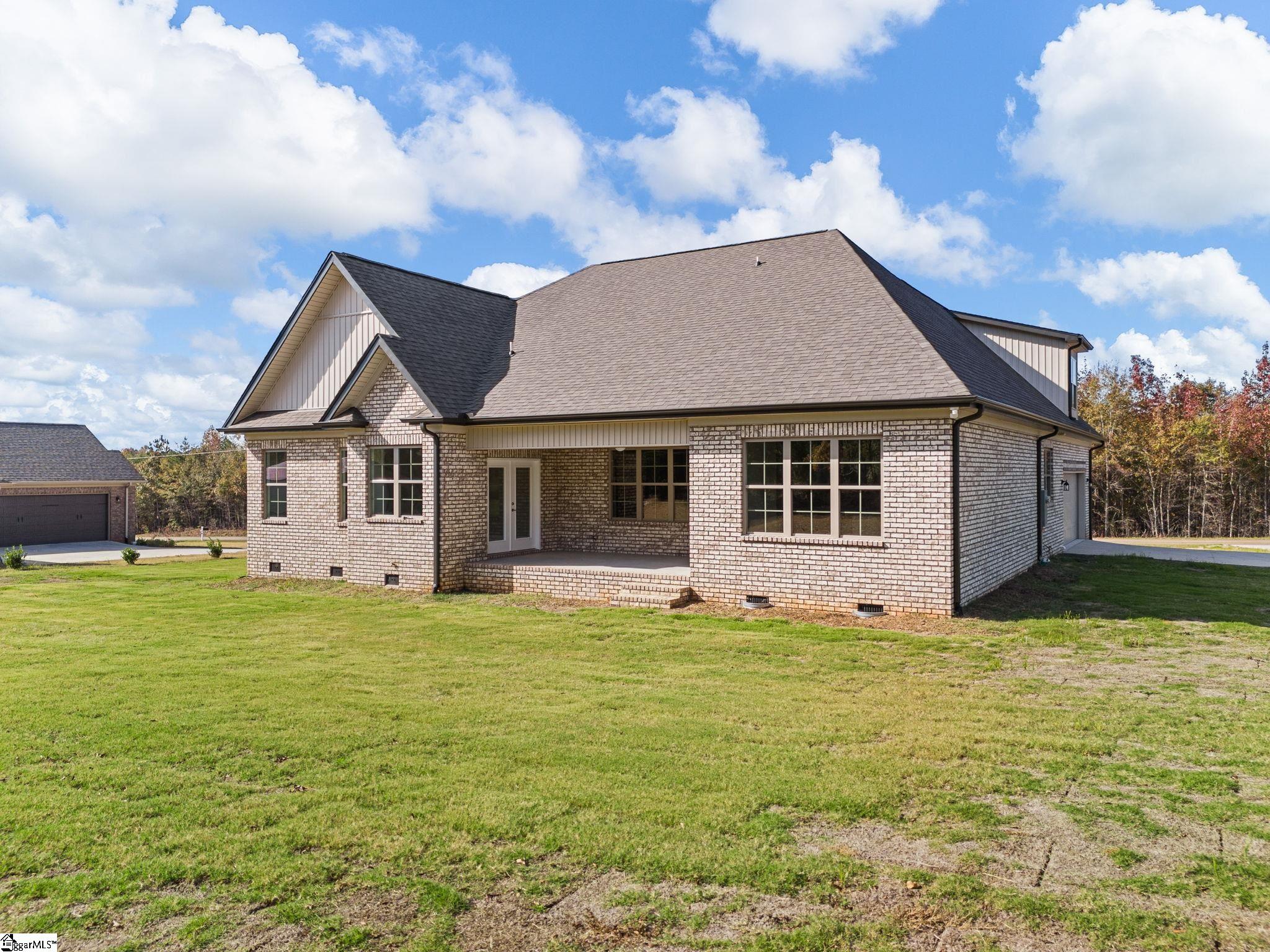 291 Robbins Road Chesnee, SC 29323