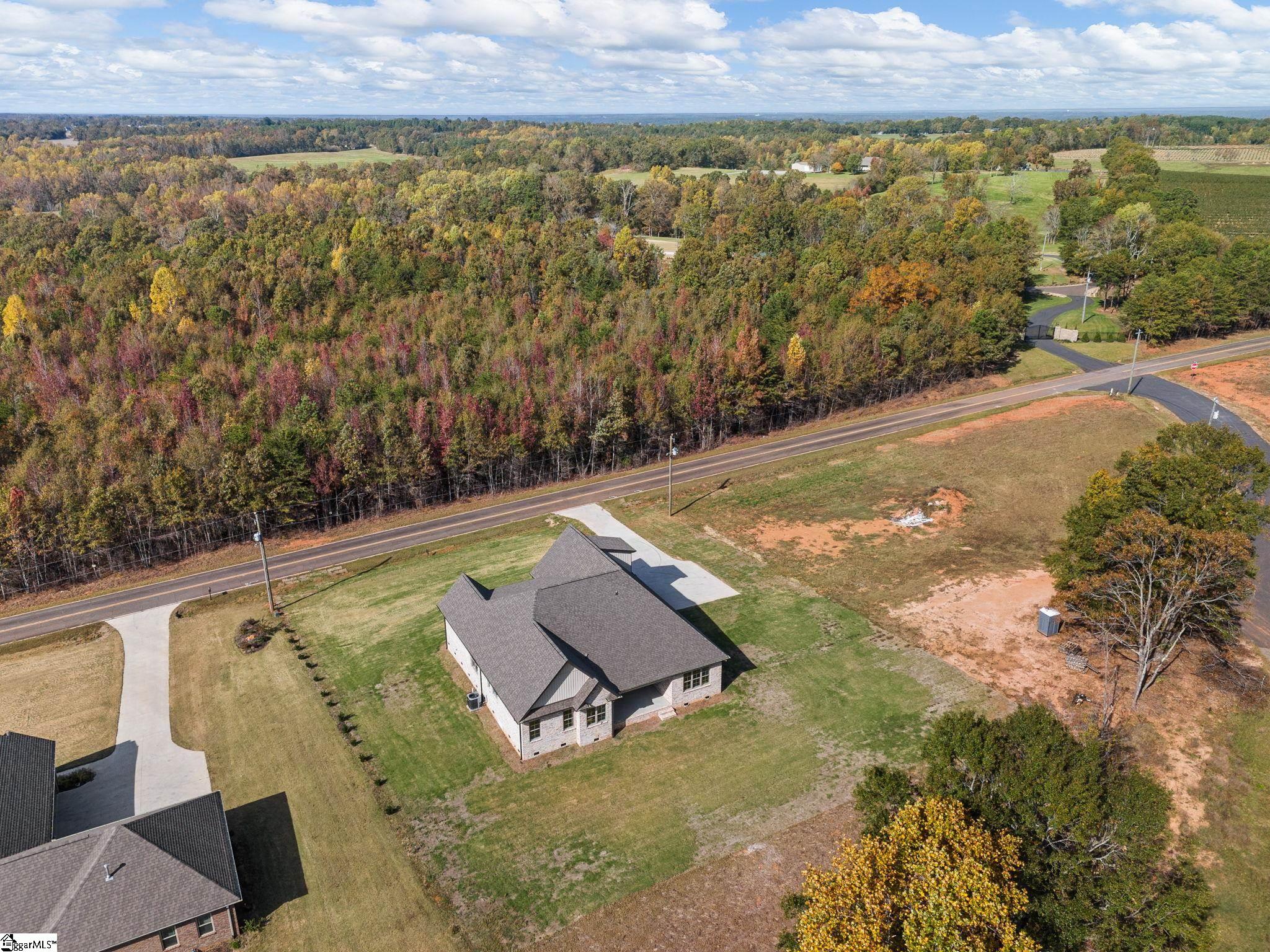 291 Robbins Road Chesnee, SC 29323