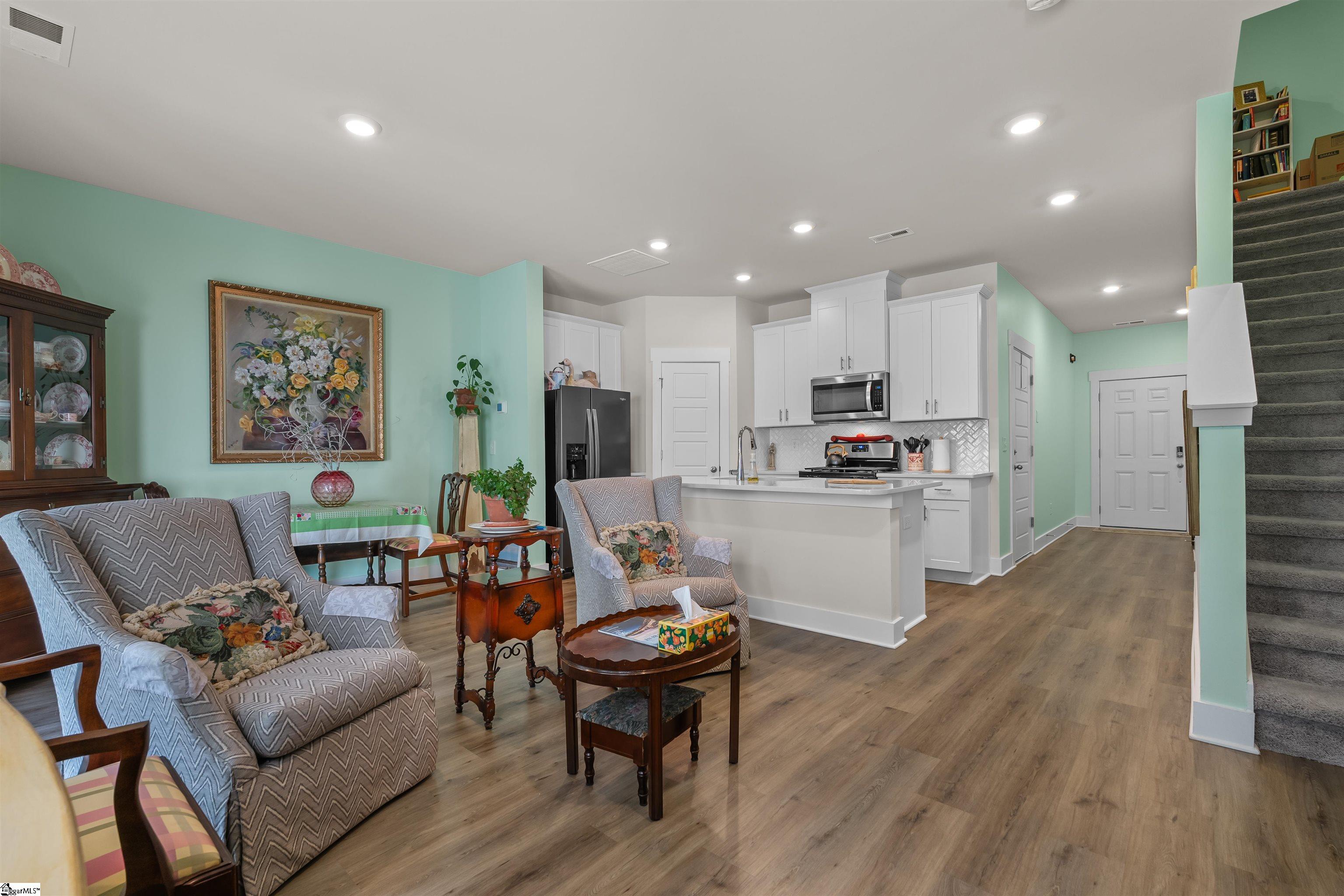 907 Yarn Way Greer, SC 29651