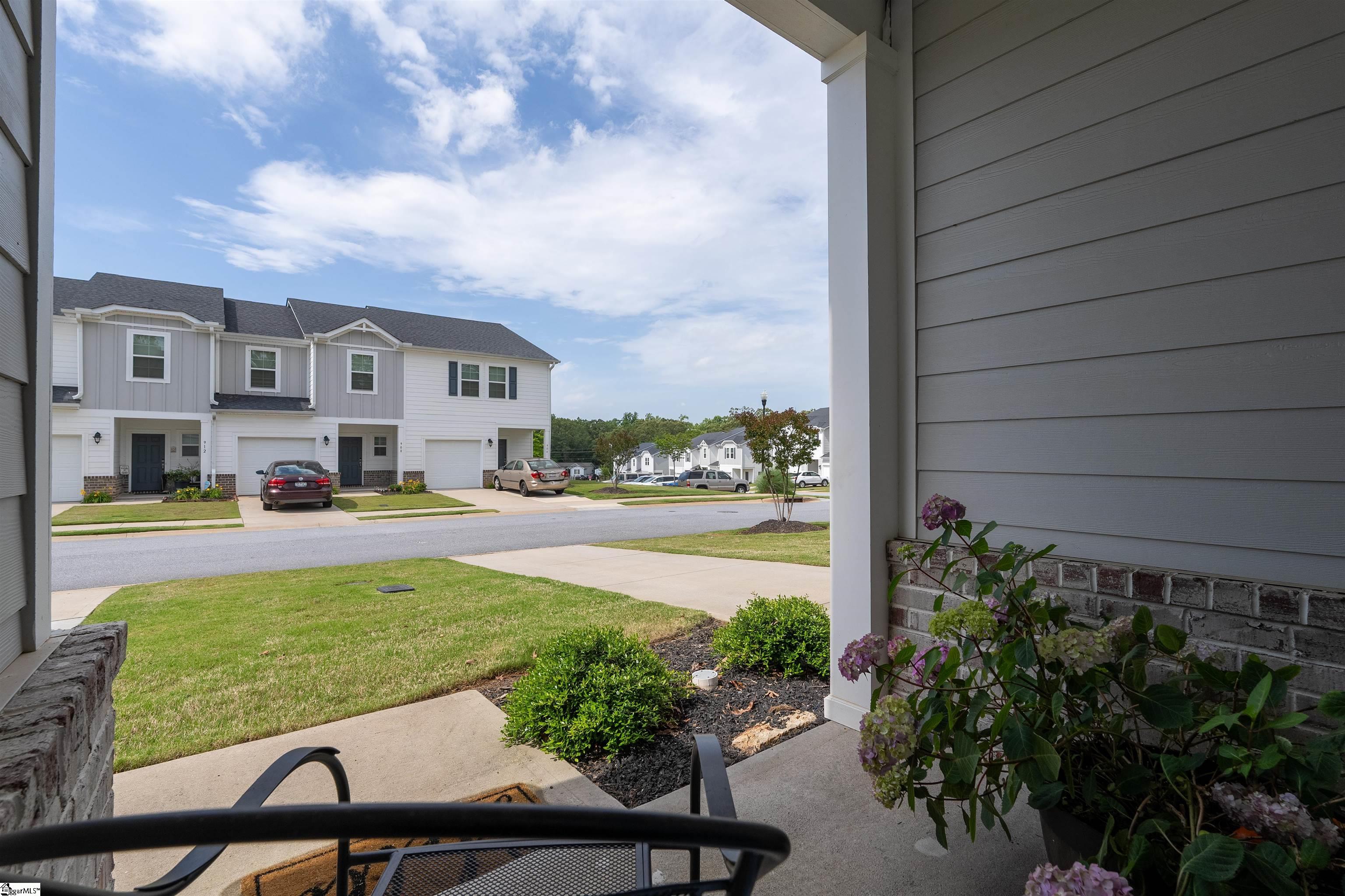 907 Yarn Way Greer, SC 29651