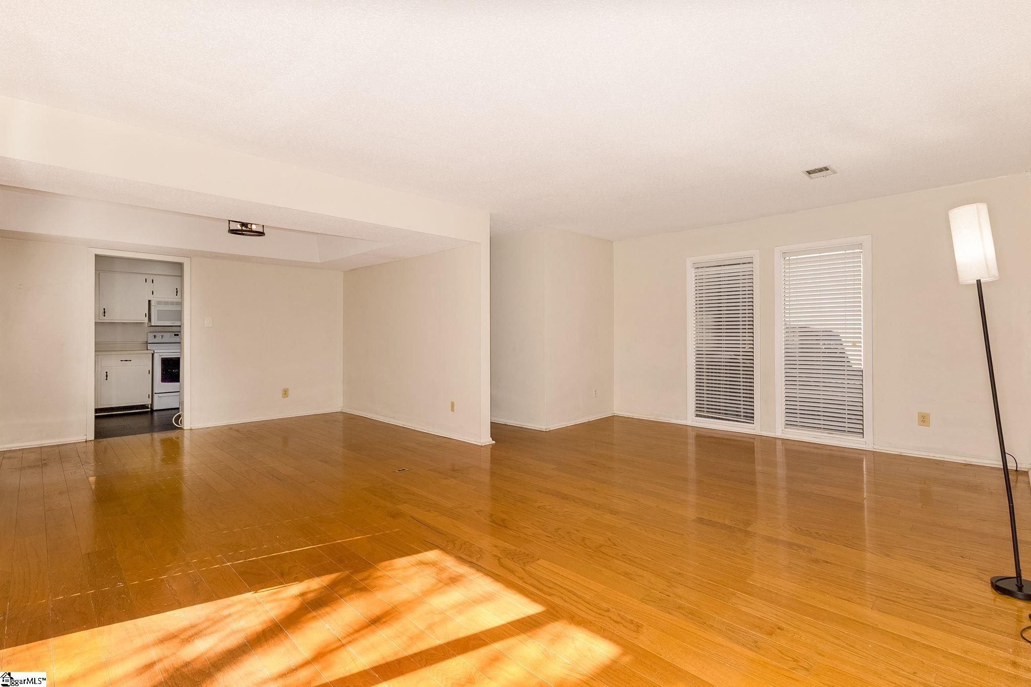 125 Inglewood Way Greenville, SC 29615