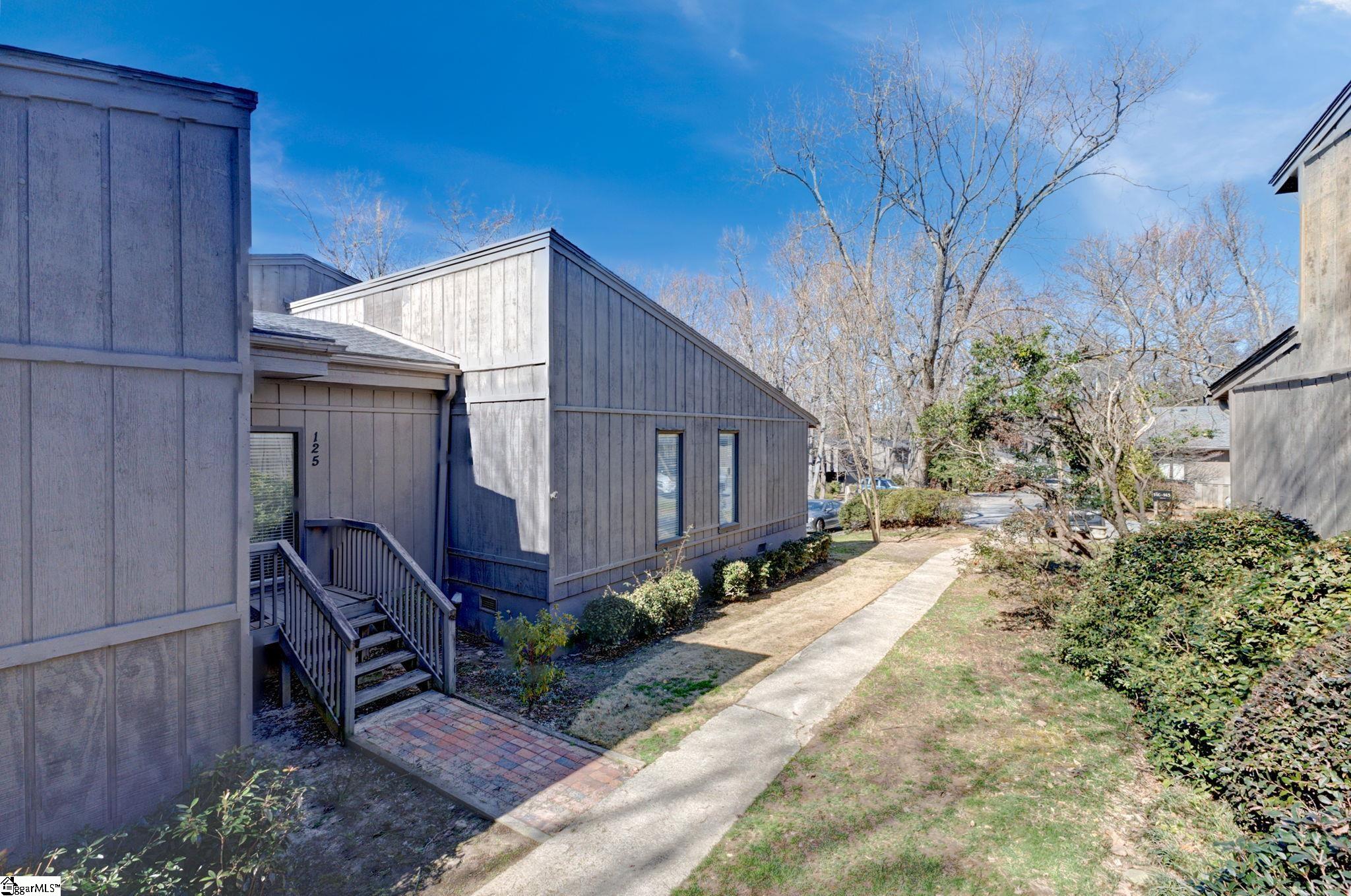 125 Inglewood Way Greenville, SC 29615
