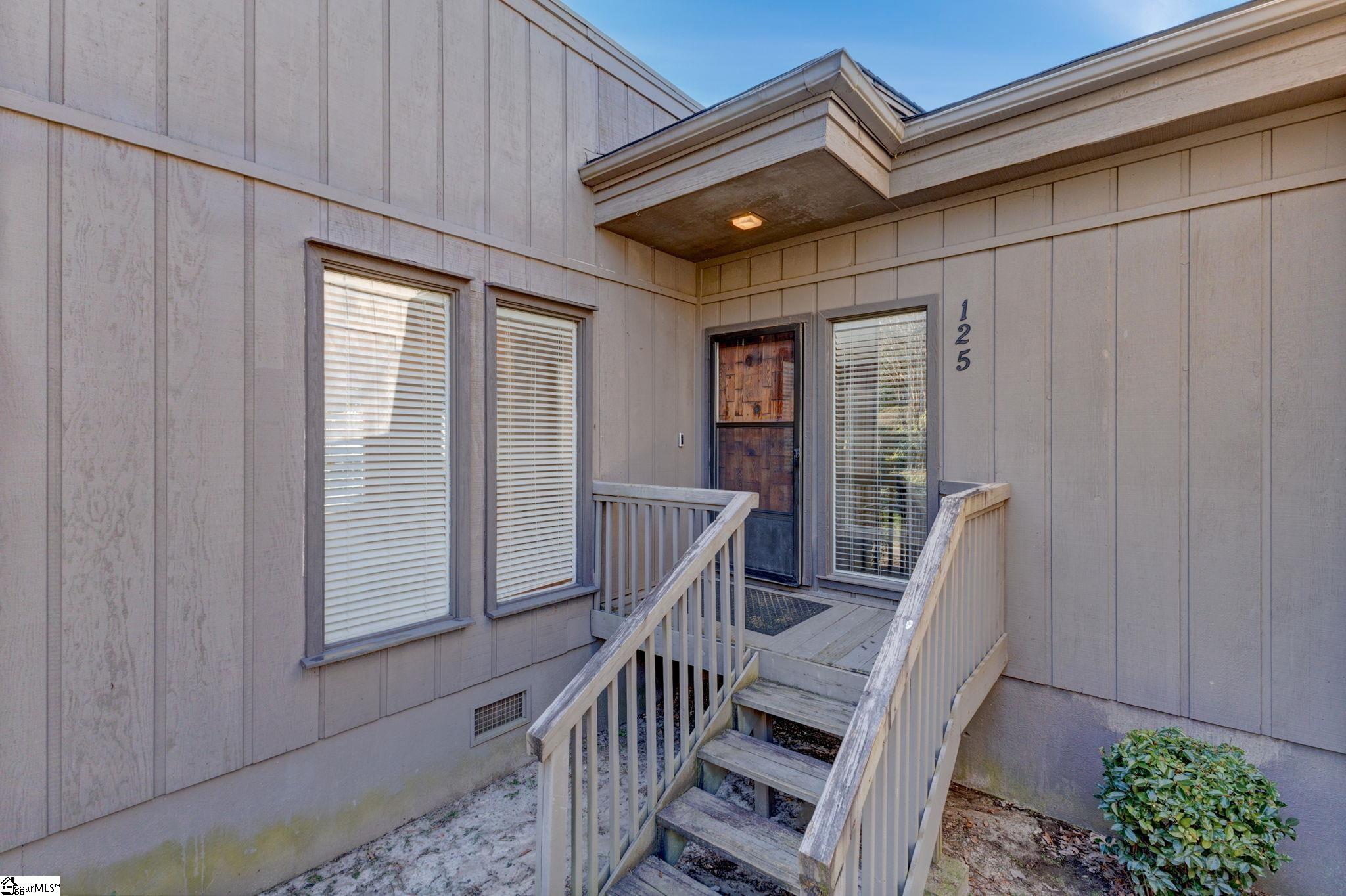 125 Inglewood Way Greenville, SC 29615