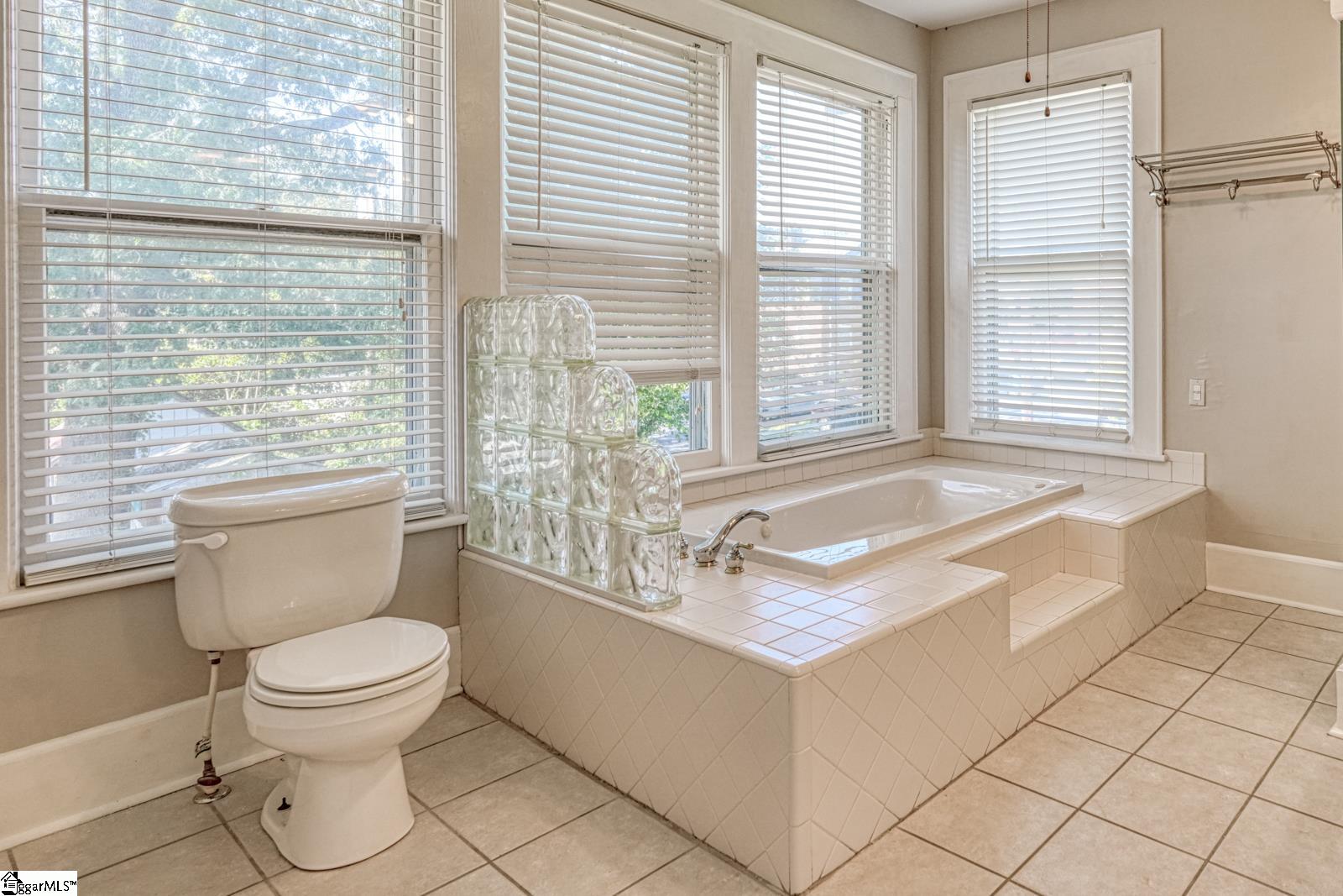 120 Connecticut Avenue Spartanburg, SC 29306