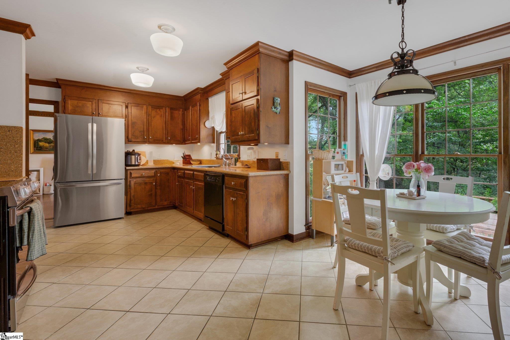 304 Oak Brook Way Taylors, SC 29687-6619
