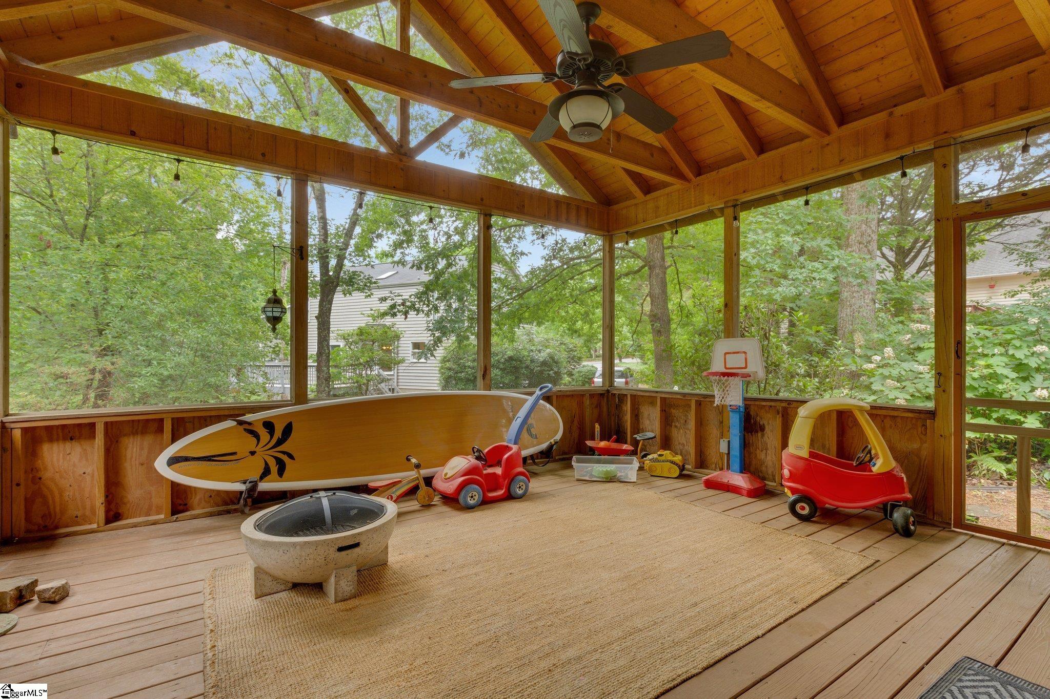 304 Oak Brook Way Taylors, SC 29687-6619